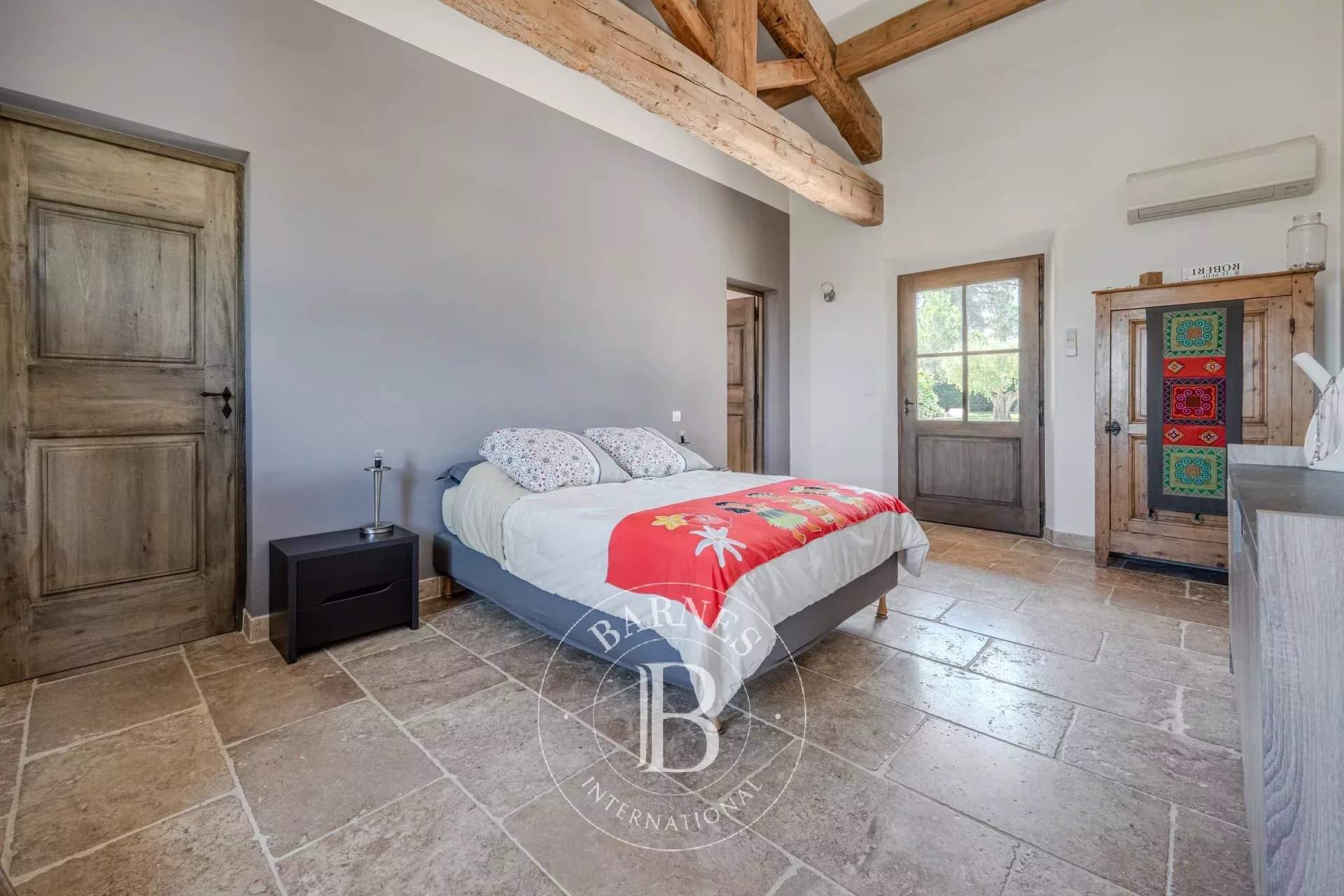 Aix-en-Provence  - House 1 Bedroom - picture 13