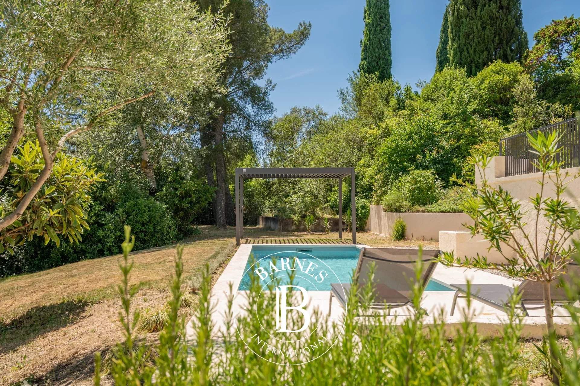 Aix-en-Provence  - Maison 9 Pi&egrave;ces 4 Chambres - picture 18