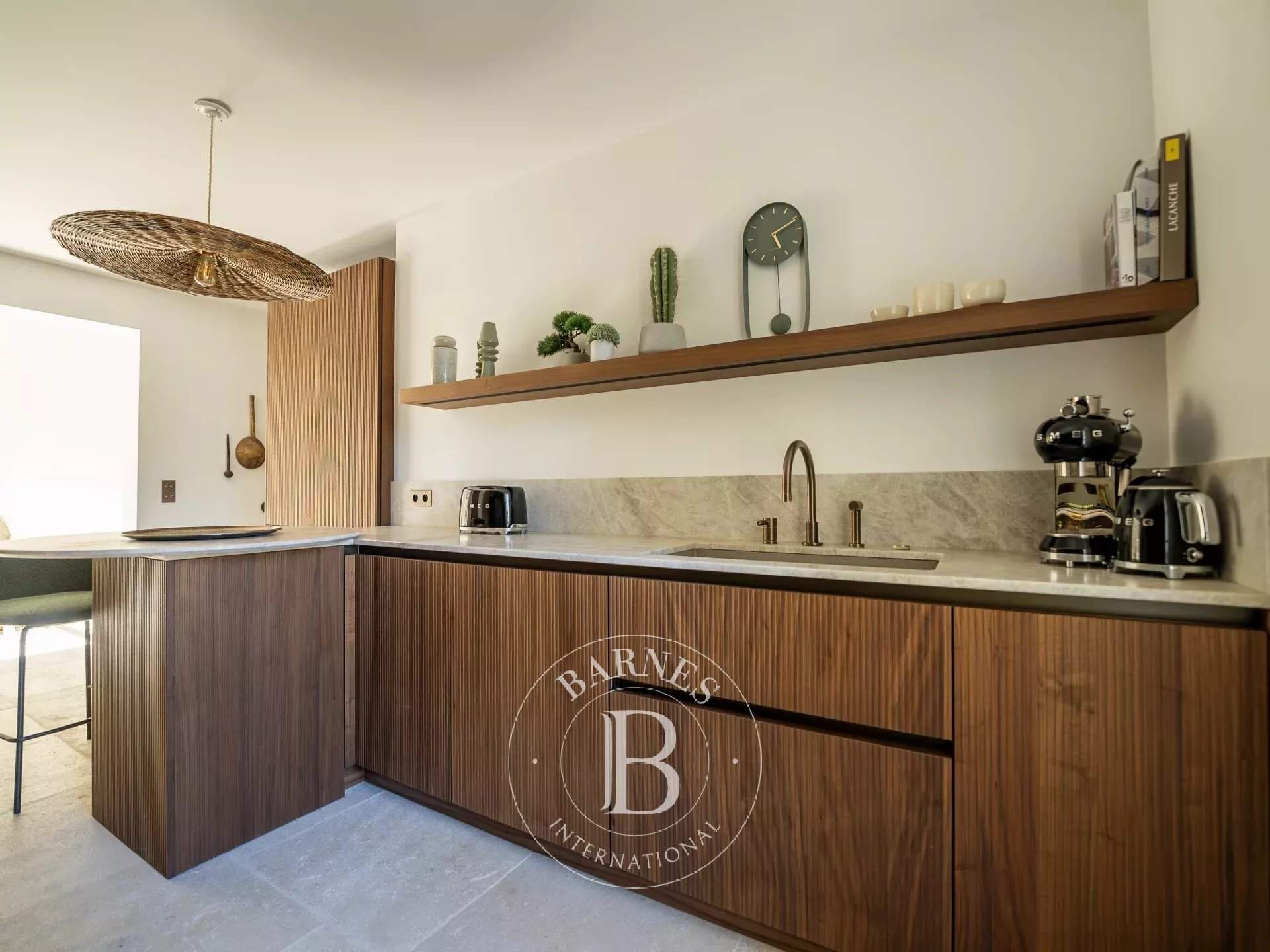 Lourmarin  - Property 5 Bedrooms - picture 14