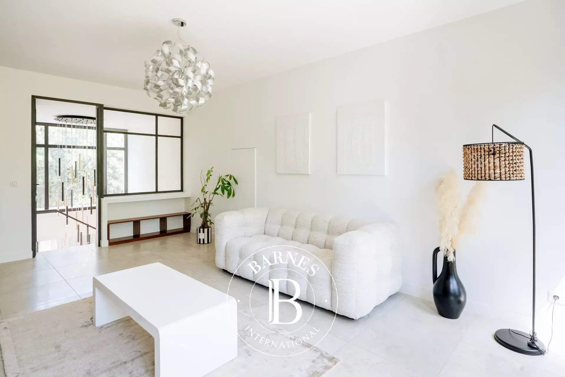 Aix-en-Provence  - House 5 Bedrooms - picture 11