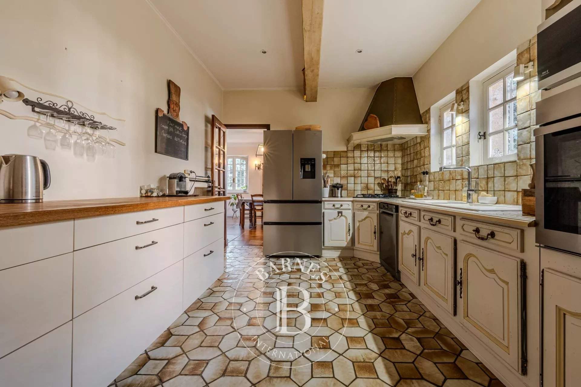 Aix-en-Provence  - Property 6 Bedrooms - picture 9