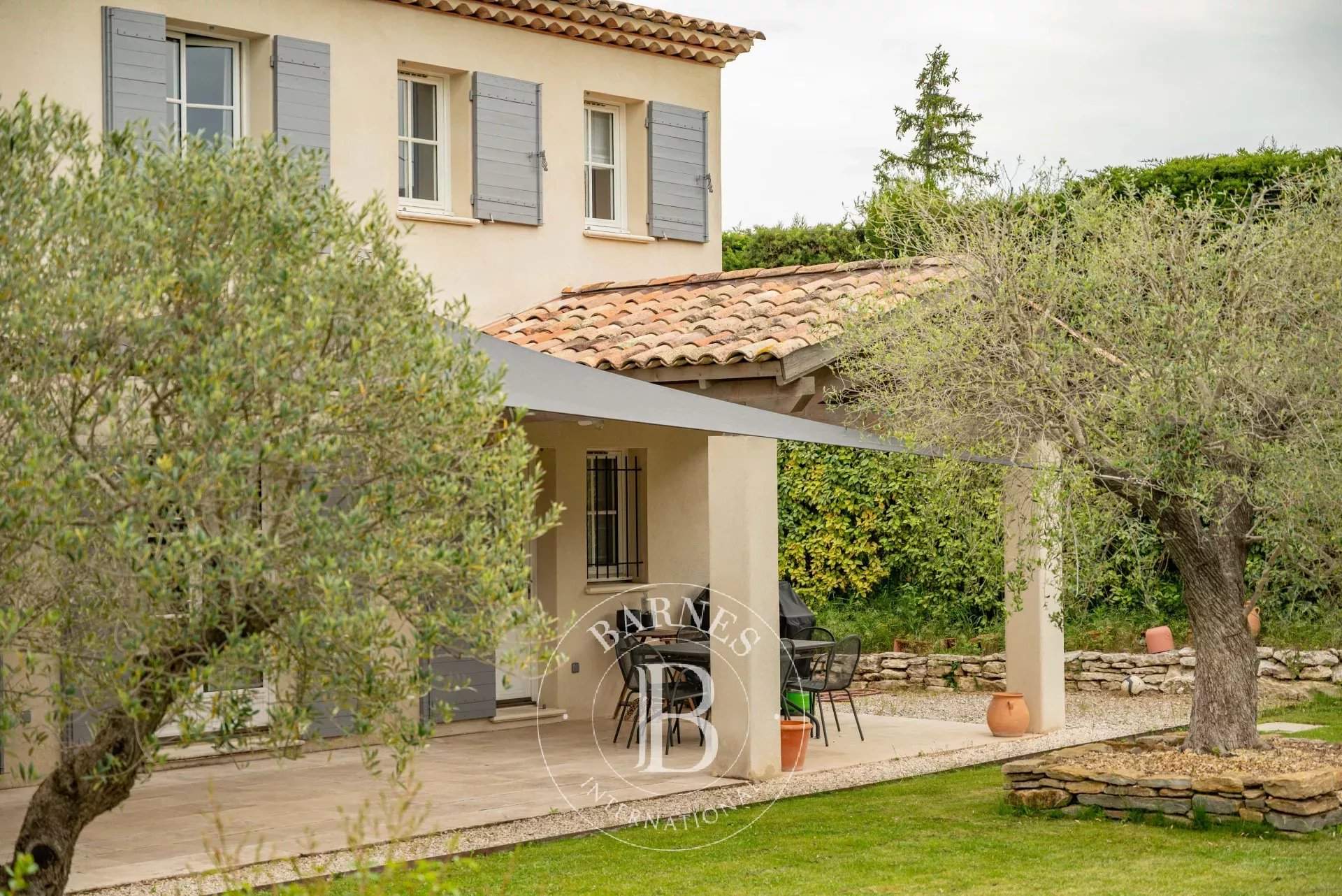 Aix-en-Provence  - Maison 7 Pi&egrave;ces 4 Chambres - picture 1