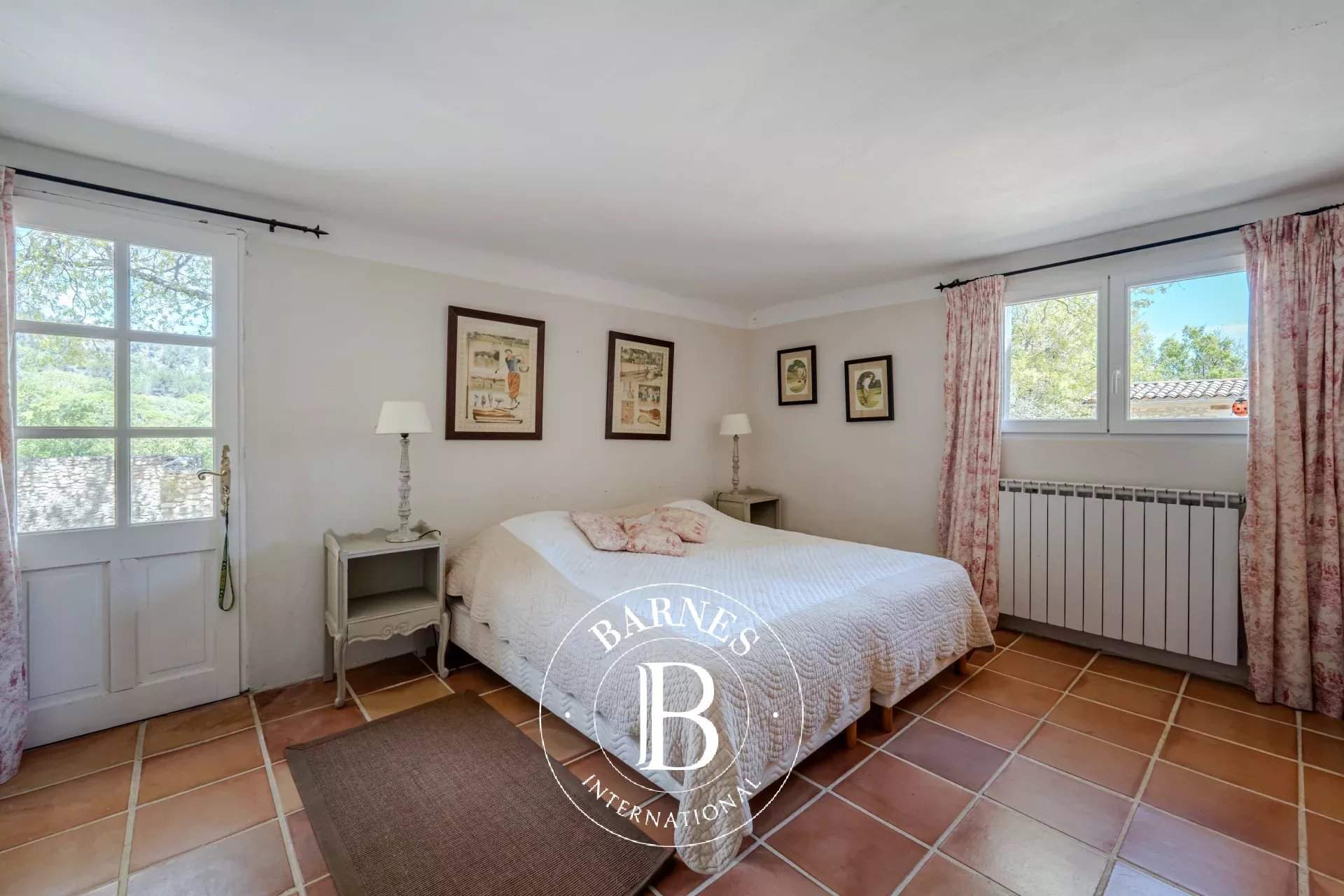 Céreste-en-Luberon  - Maison 7 Pi&egrave;ces 5 Chambres - picture 12