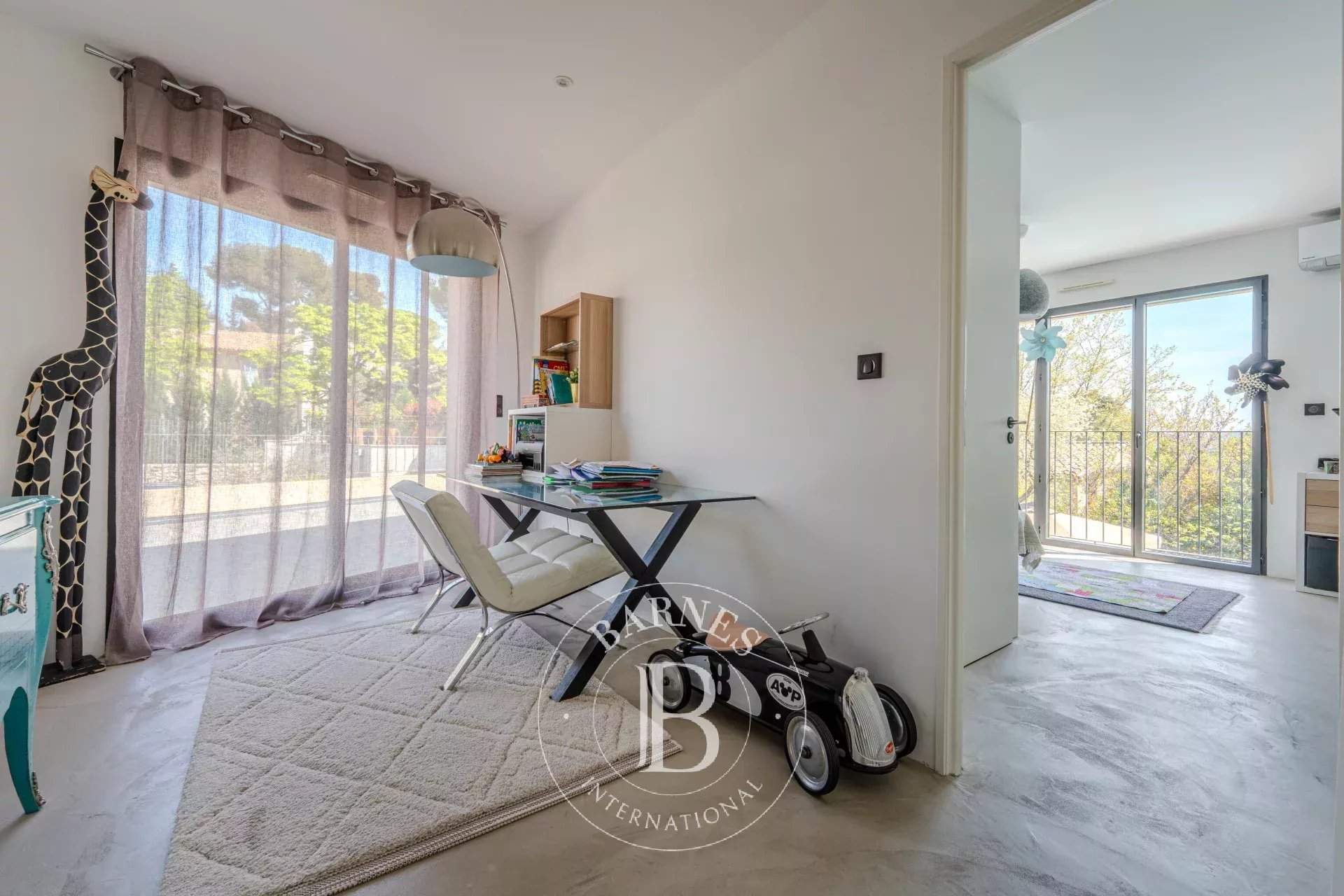 Aix-en-Provence  - House 4 Bedrooms - picture 17