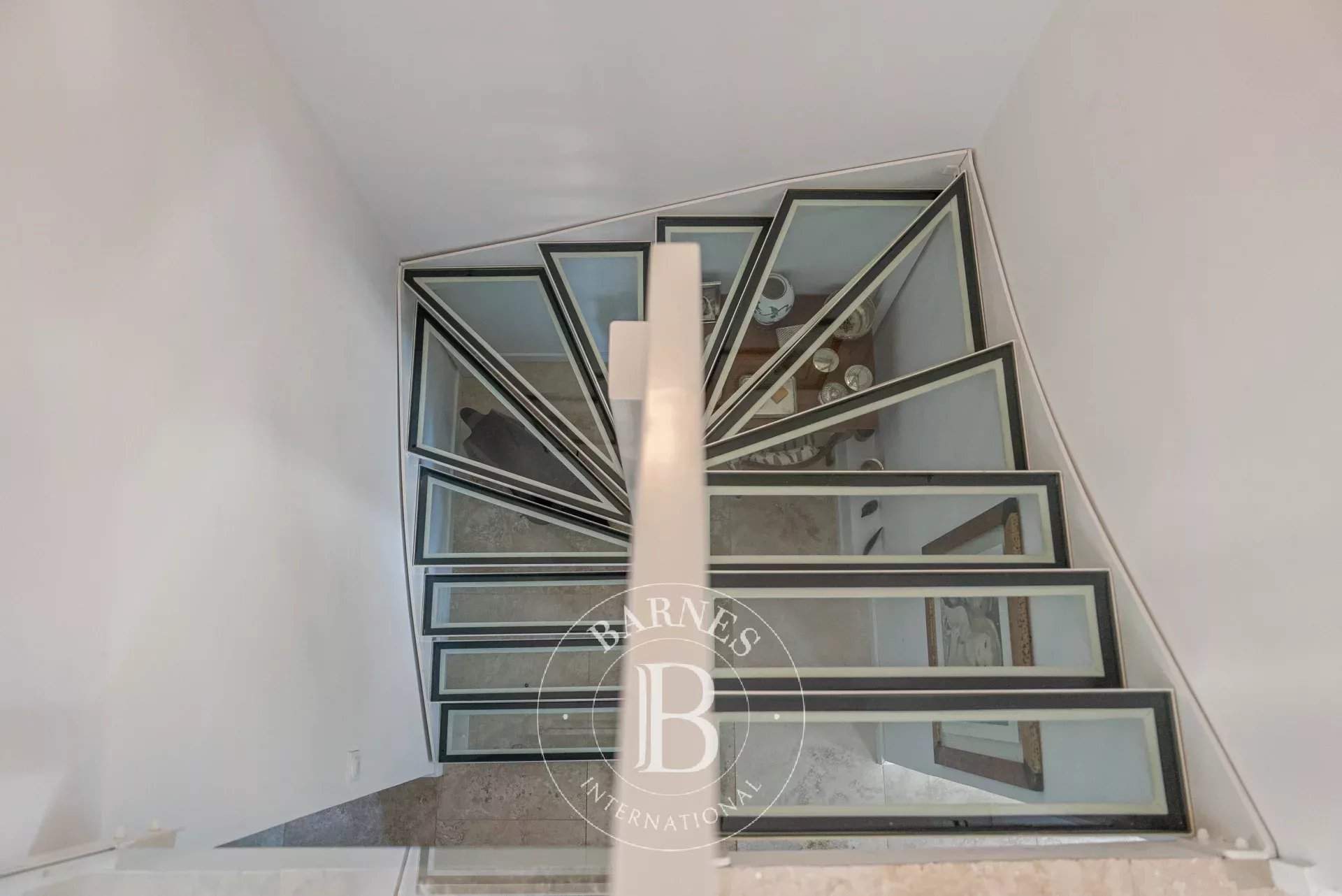 Aix-en-Provence  - Apartment 2 Bedrooms - picture 8