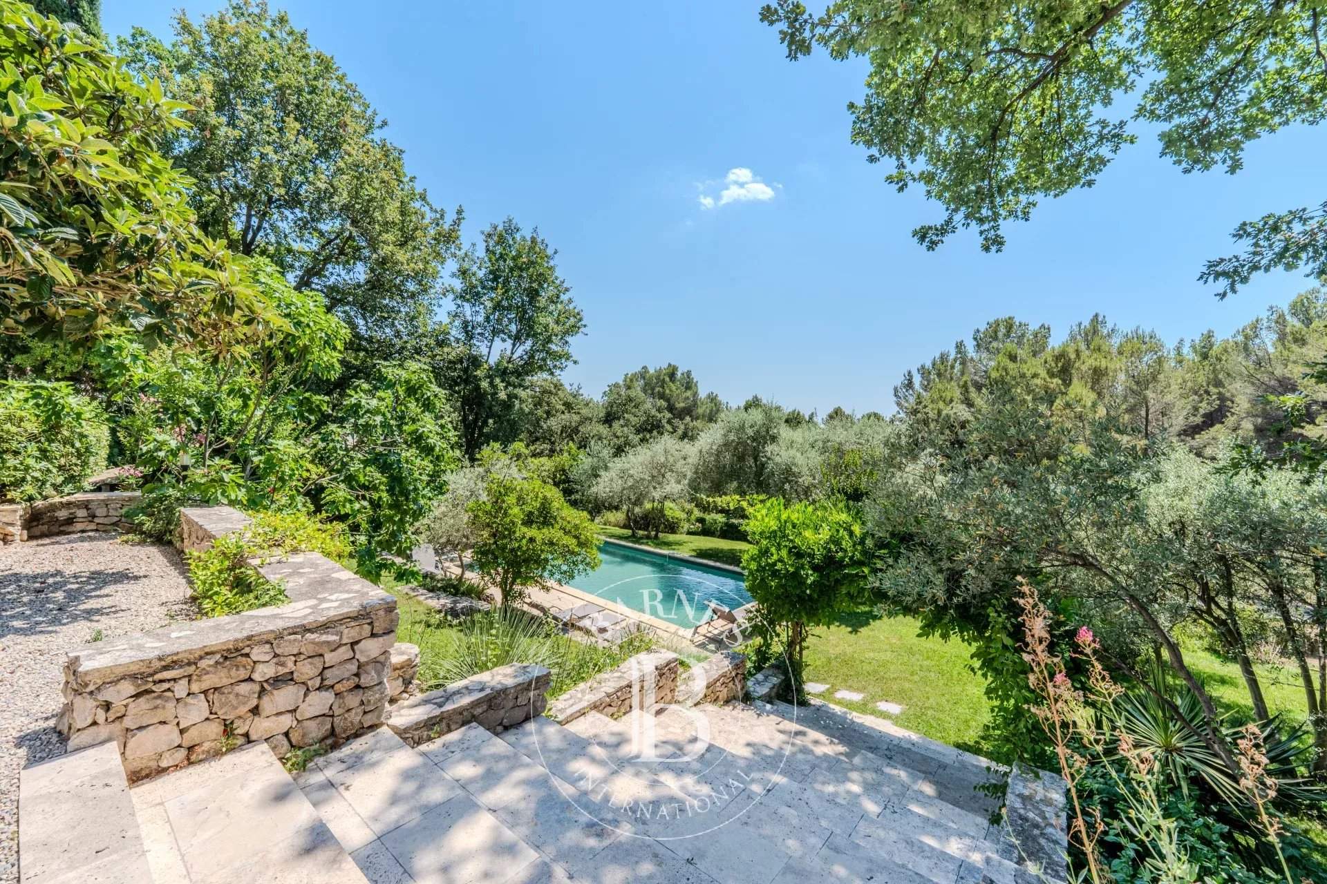 Aix-en-Provence  - House 5 Bedrooms - picture 8