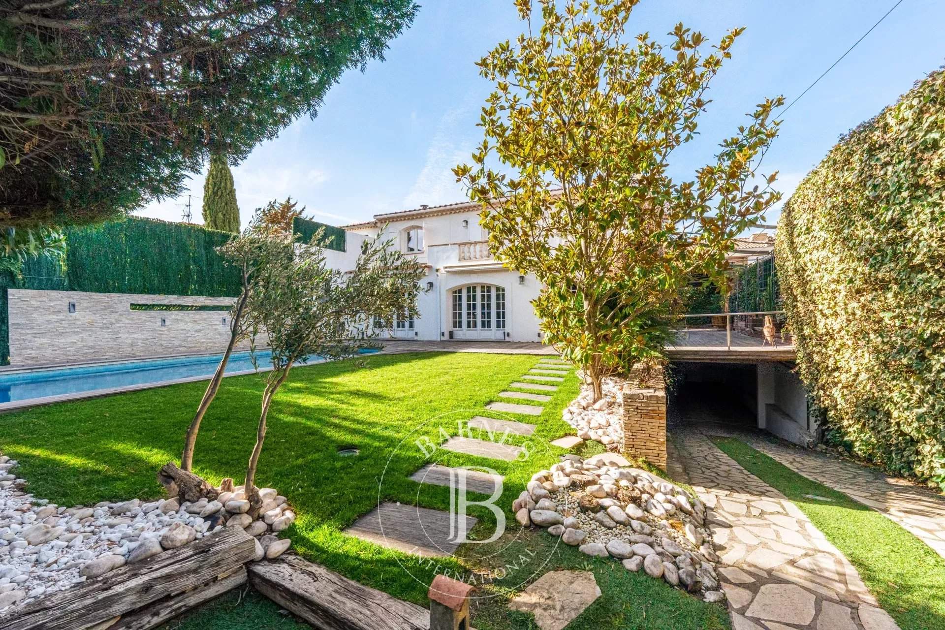 Aix-en-Provence  - House 6 Bedrooms - picture 17