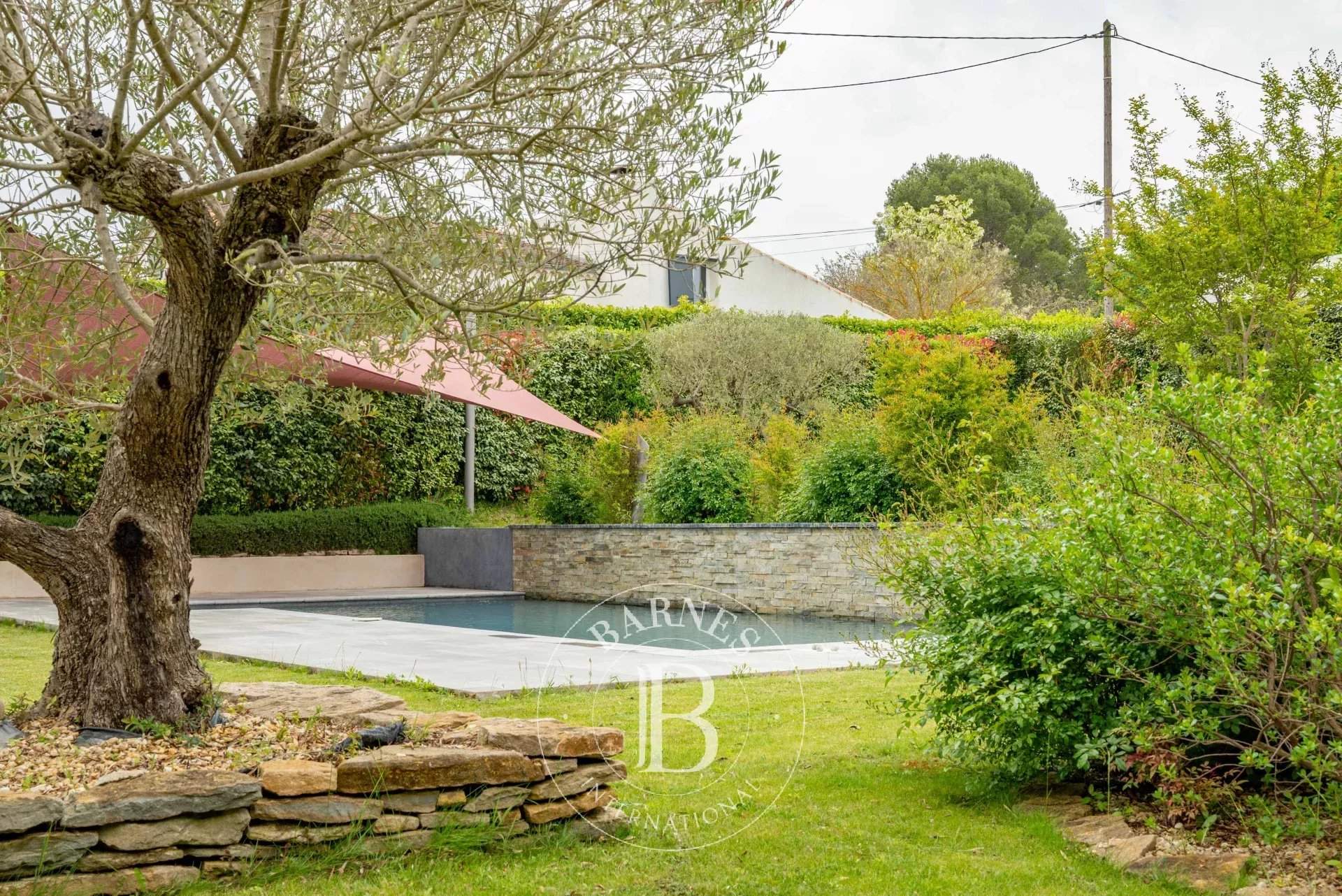 Aix-en-Provence  - Maison 7 Pi&egrave;ces 4 Chambres - picture 18