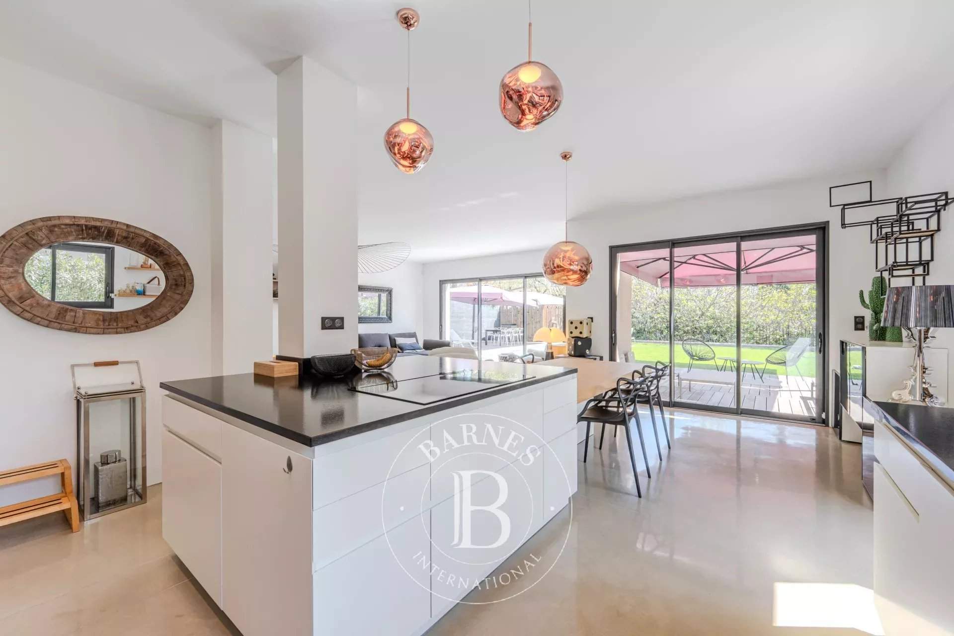 Aix-en-Provence  - House 4 Bedrooms - picture 10