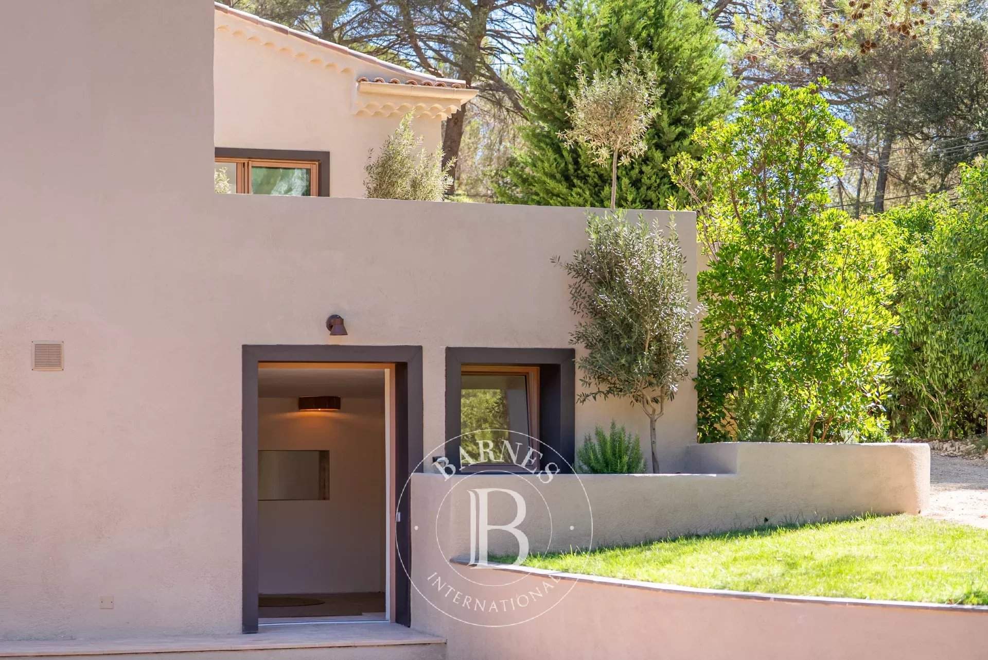 Aix-en-Provence  - House 4 Bedrooms - picture 16