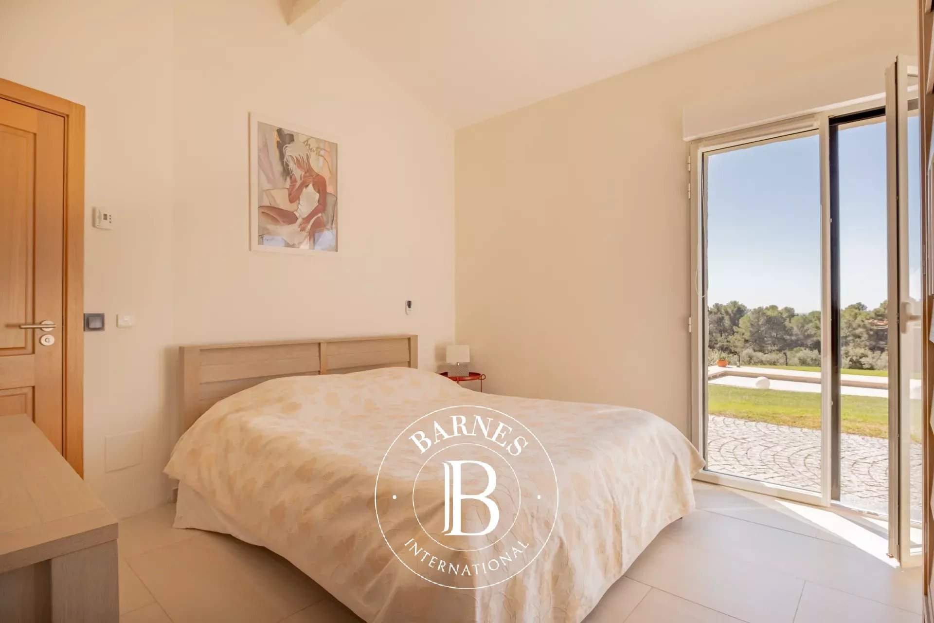 Aix-en-Provence  - House 4 Bedrooms - picture 11