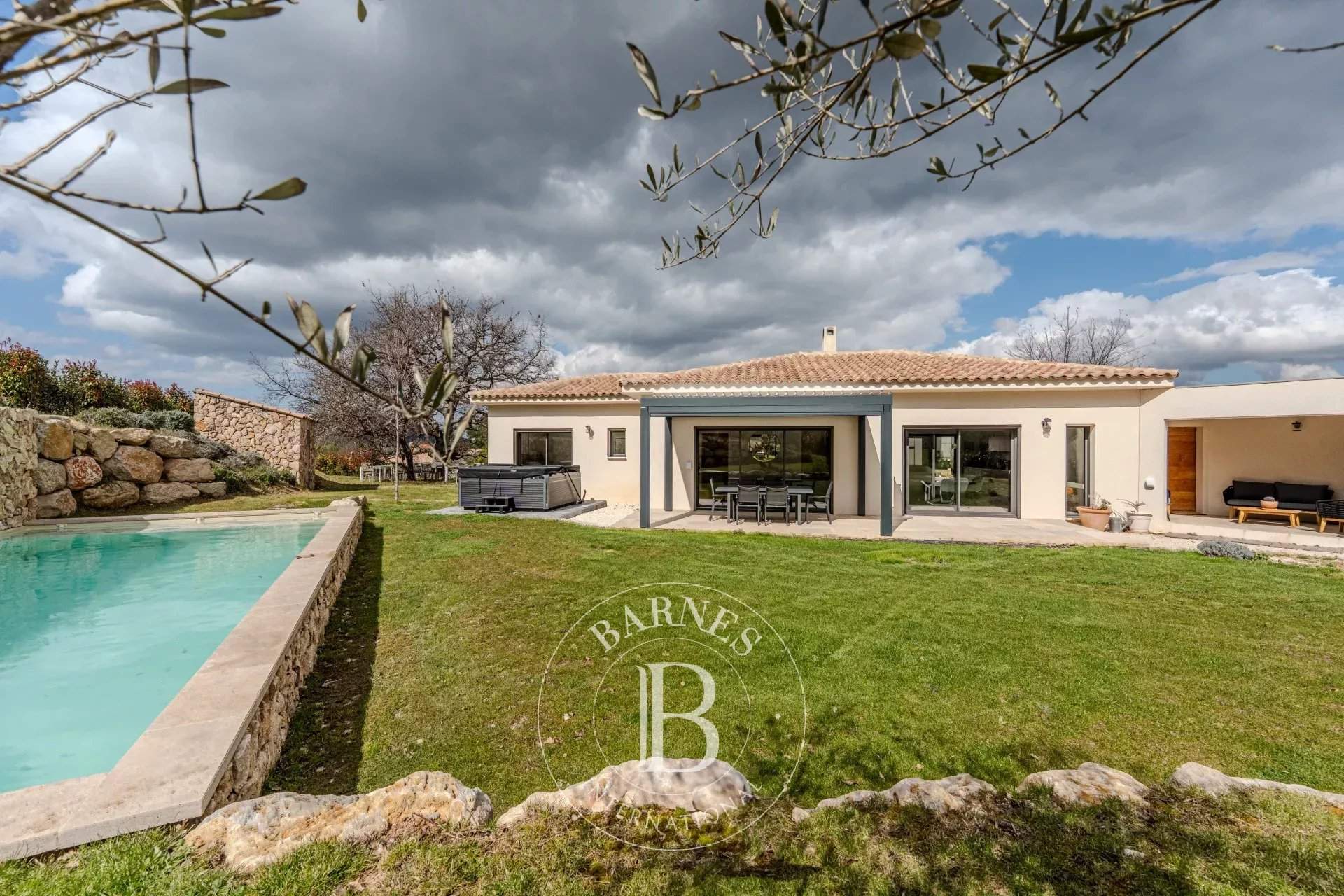 Aix-en-Provence  - House 3 Bedrooms - picture 4