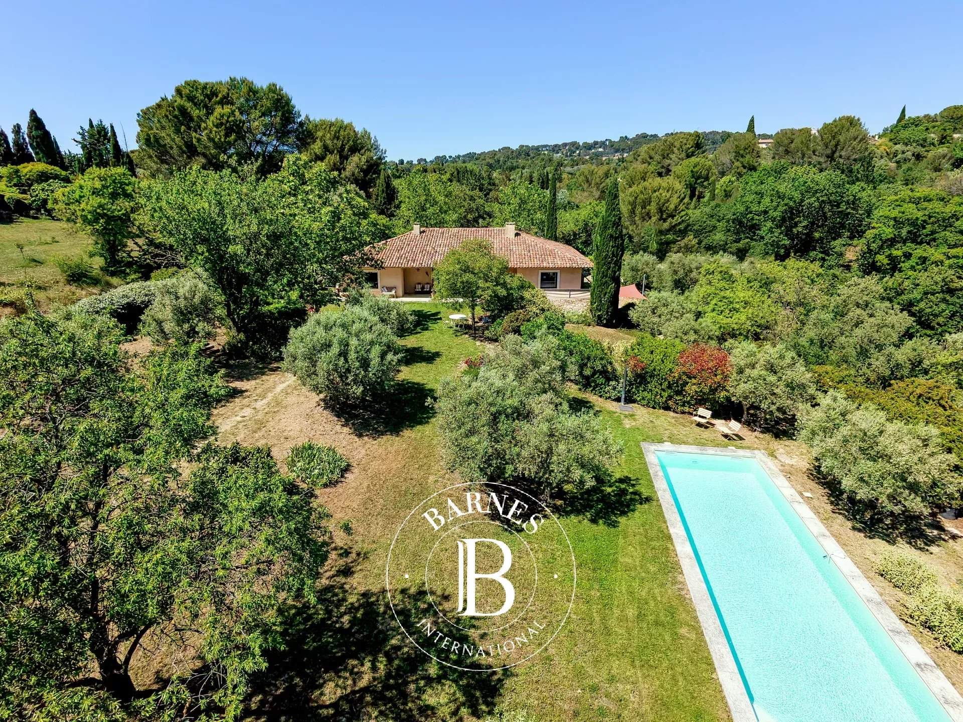 Aix-en-Provence  - House 5 Bedrooms - picture 2