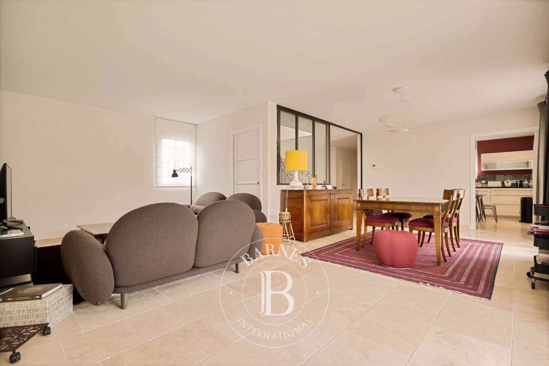 Aix-en-Provence  - Maison 7 Pi&egrave;ces 4 Chambres - picture 8