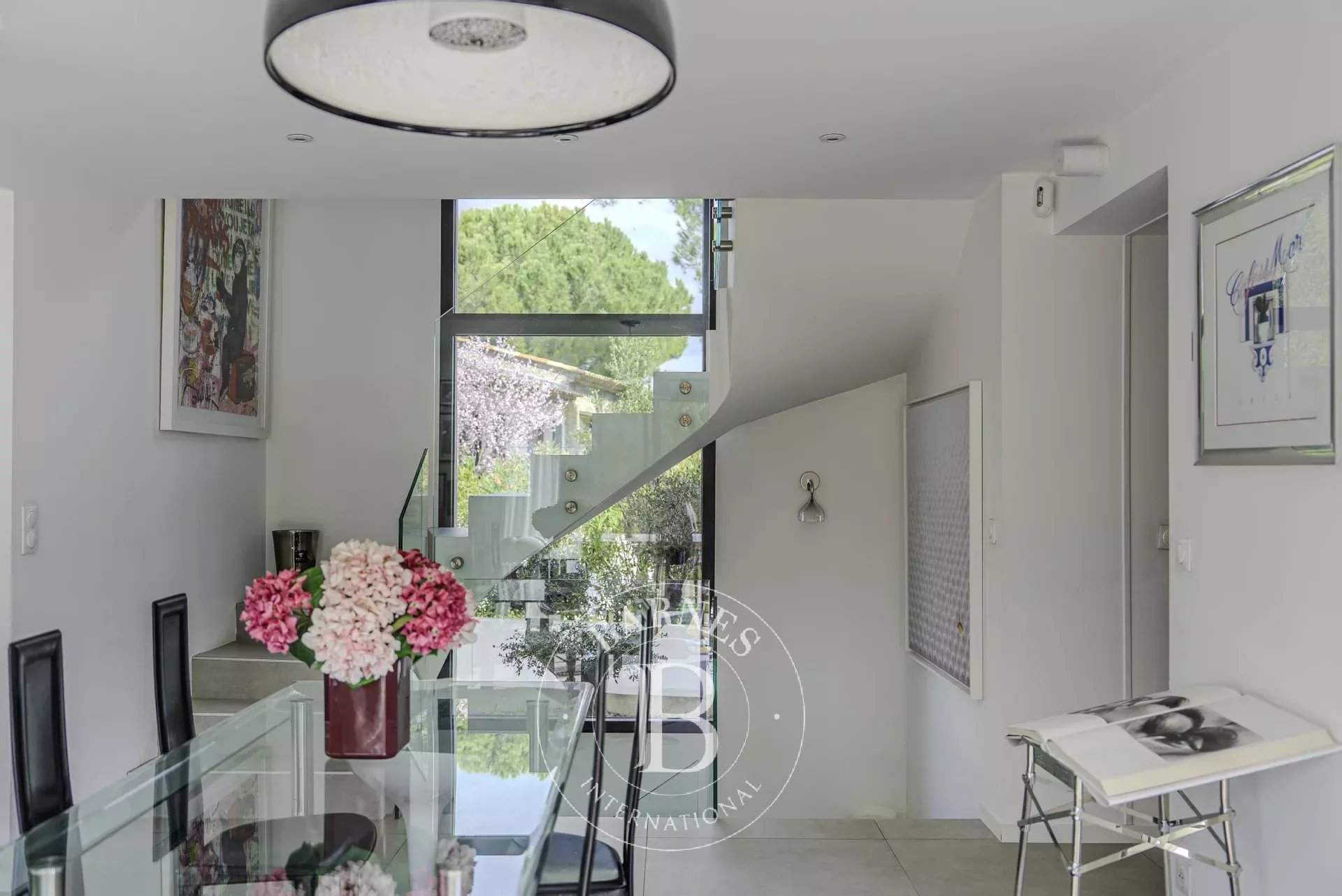 Aix-en-Provence  - Villa 6 Pi&egrave;ces 4 Chambres - picture 10