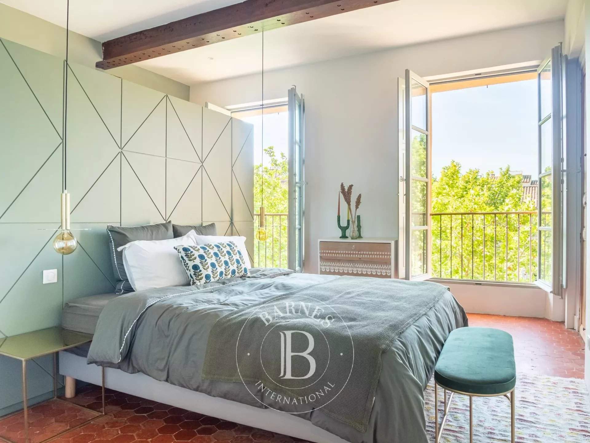 Aix-en-Provence  - Appartement 5 Pi&egrave;ces 3 Chambres - picture 17