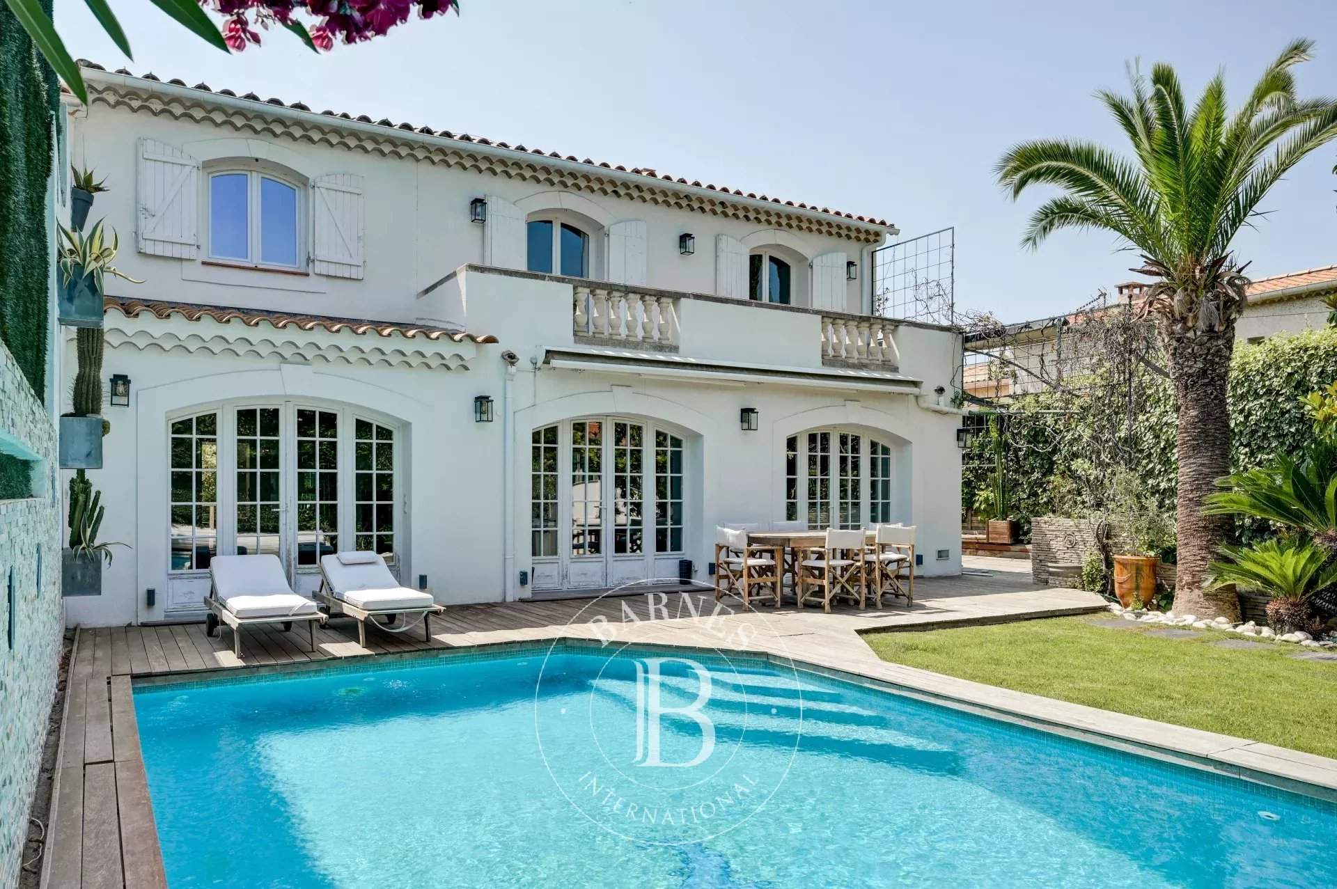 Aix-en-Provence  - House 6 Bedrooms - picture 1