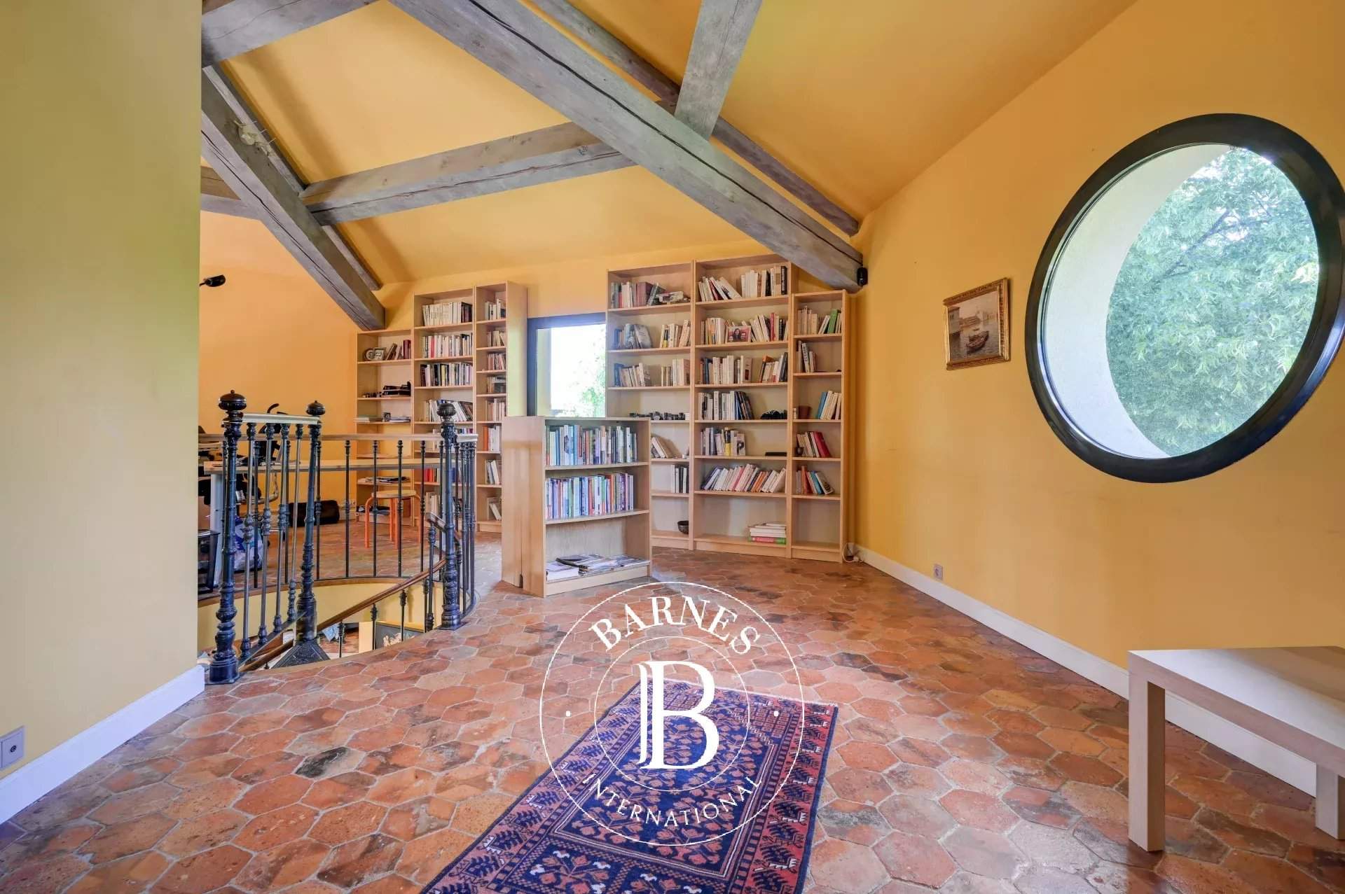 Aix-en-Provence  - House 8 Bedrooms - picture 10