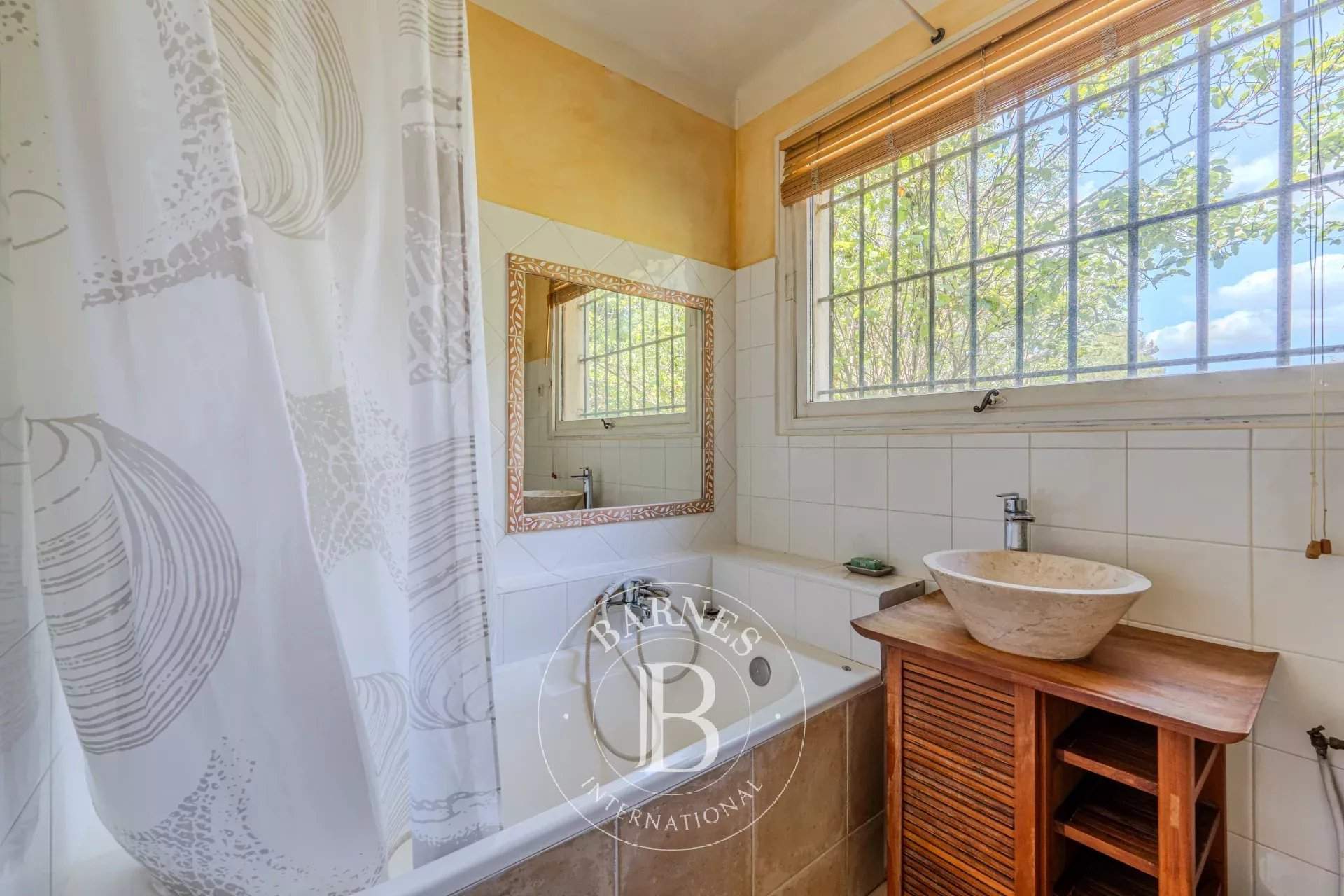 Aix-en-Provence  - House 4 Bedrooms - picture 19