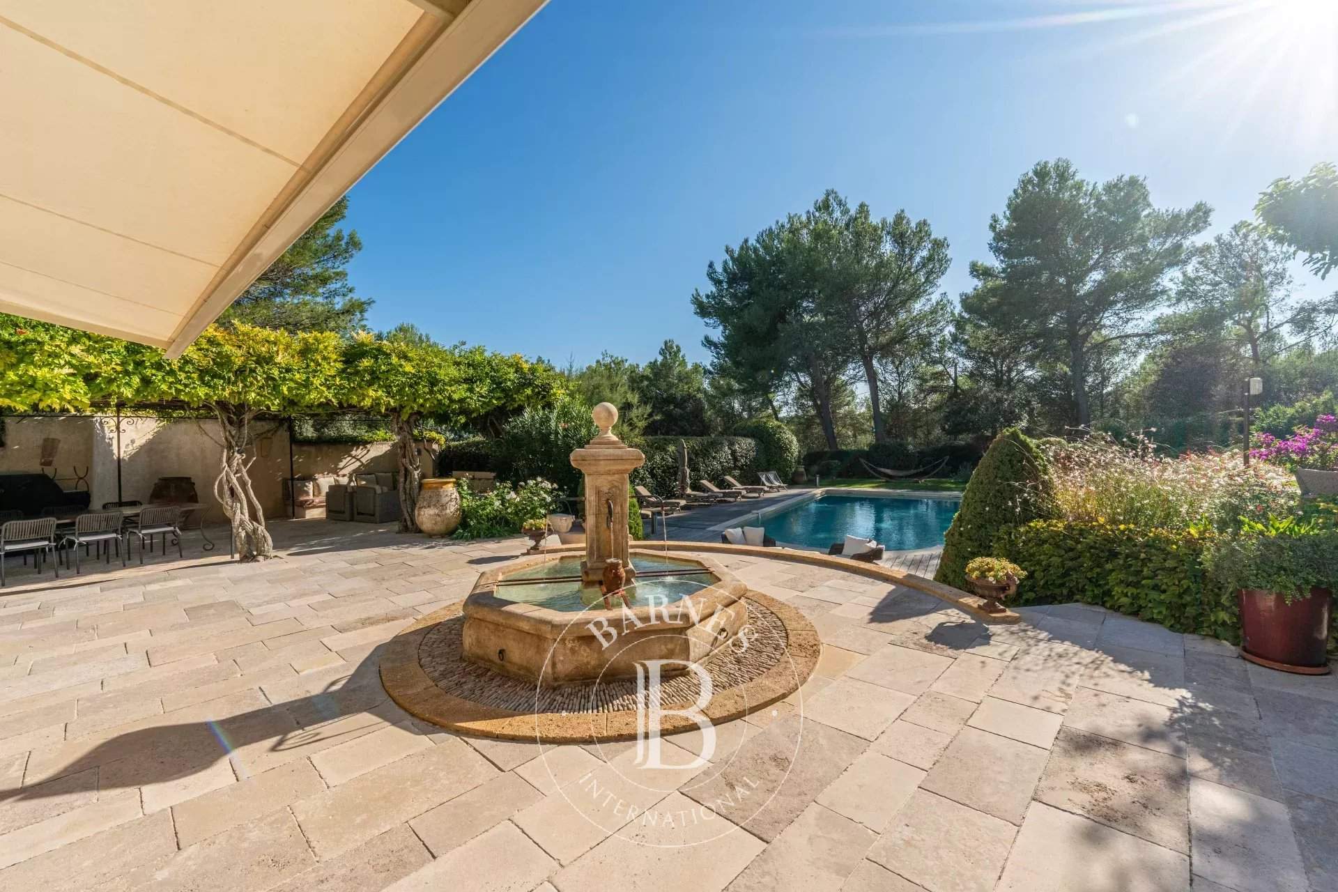 Aix-en-Provence  - House 5 Bedrooms - picture 4