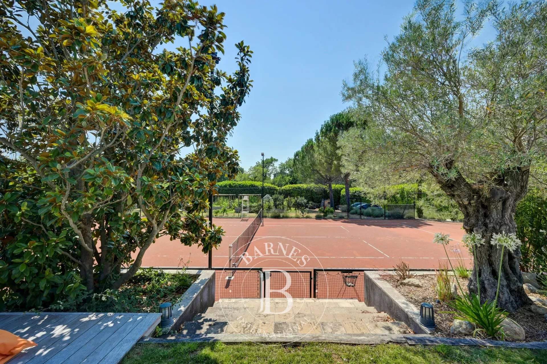 Aix-en-Provence  - House 5 Bedrooms - picture 16