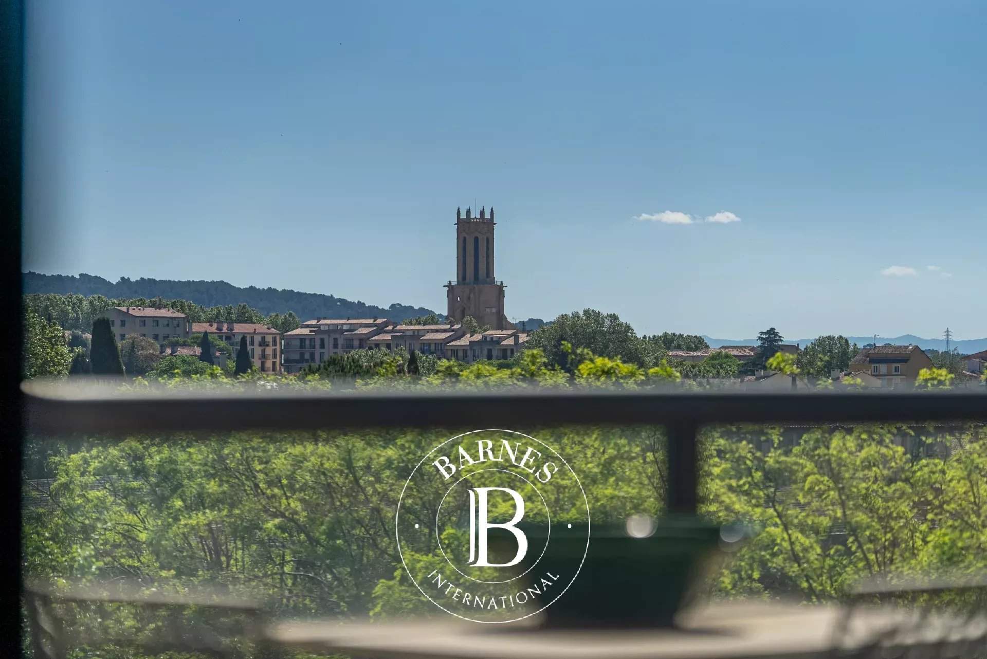 Aix-en-Provence  - Appartement 4 Pi&egrave;ces 2 Chambres - picture 7