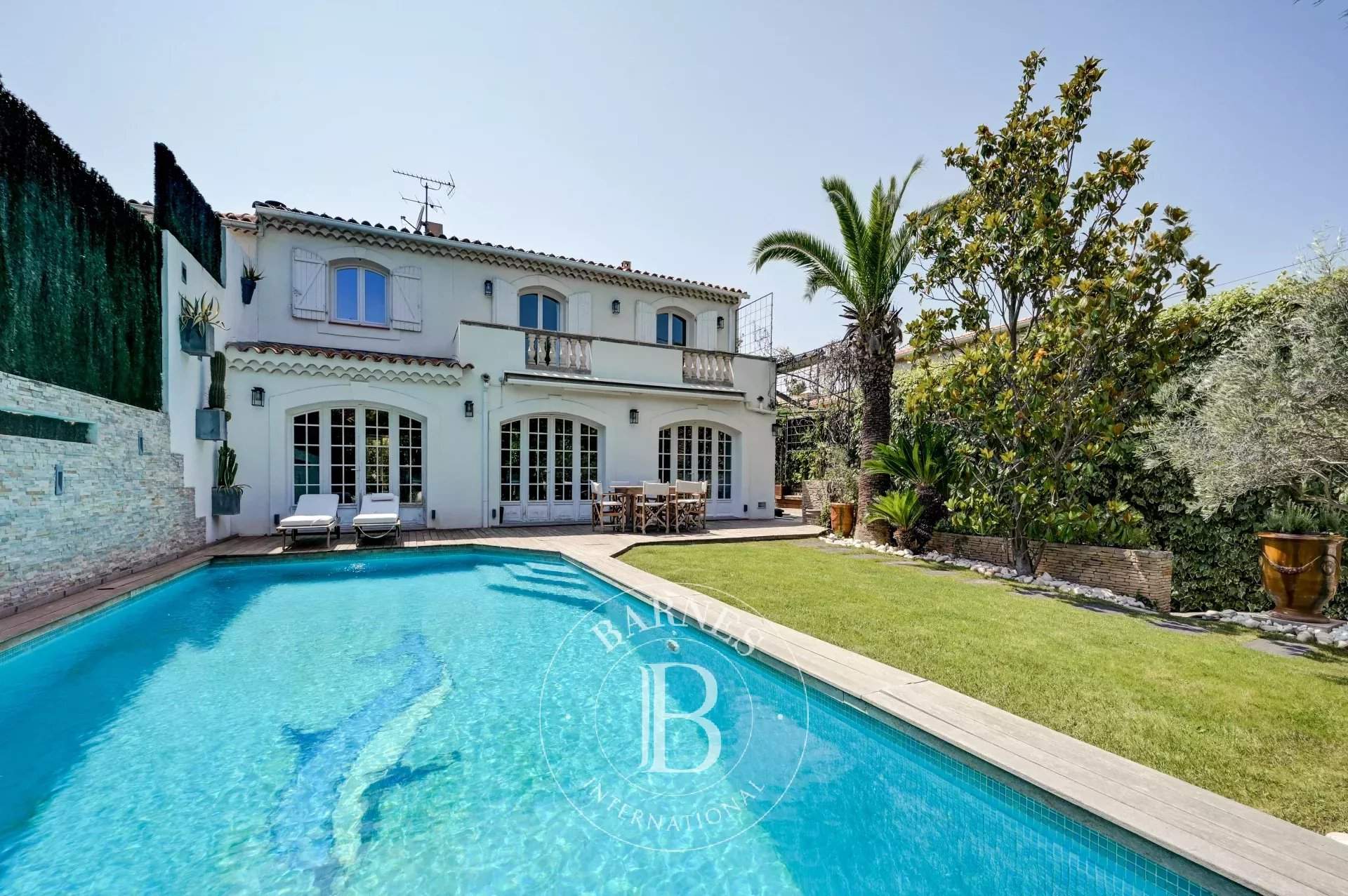 Aix-en-Provence  - House 6 Bedrooms - picture 20