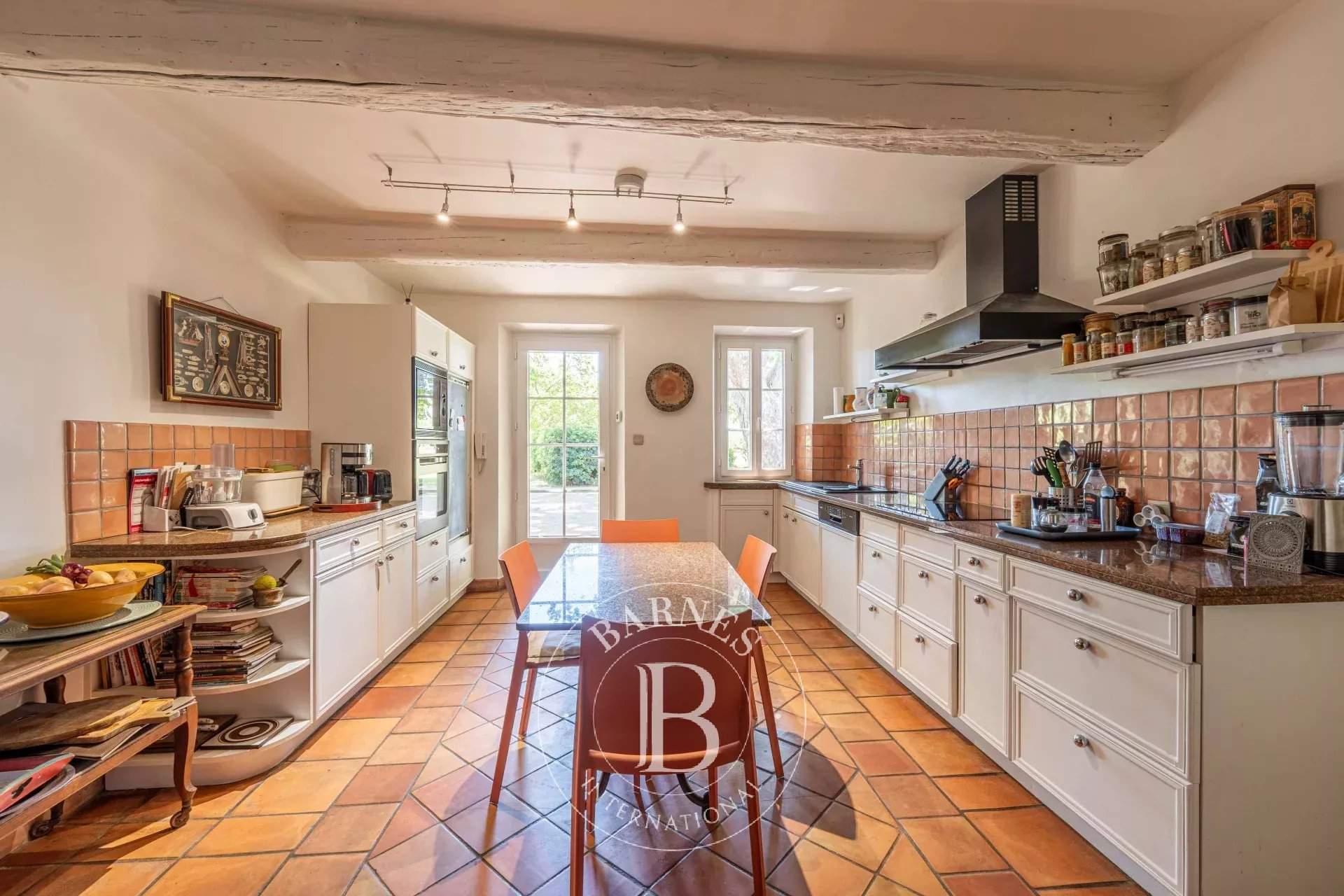 Aix-en-Provence  - Property 4 Bedrooms - picture 15