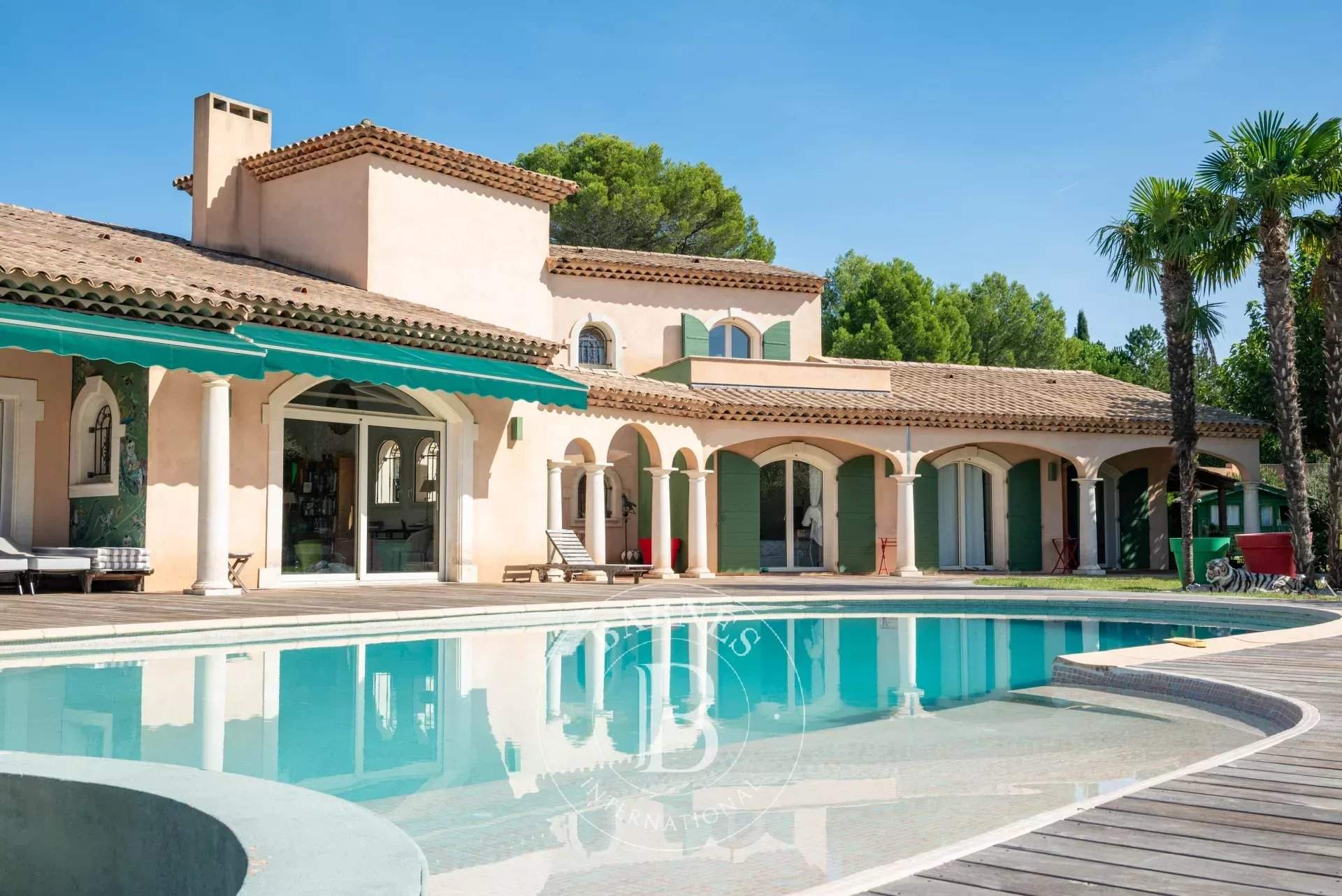 Aix-en-Provence  - Property 6 Bedrooms - picture 1