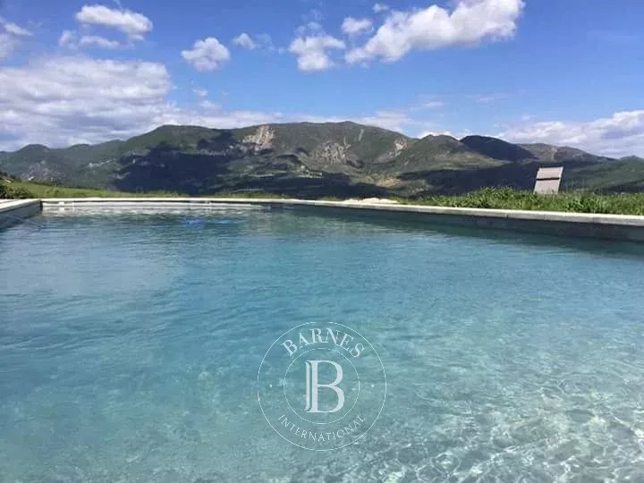 Digne-les-Bains  - Property 6 Bedrooms - picture 17