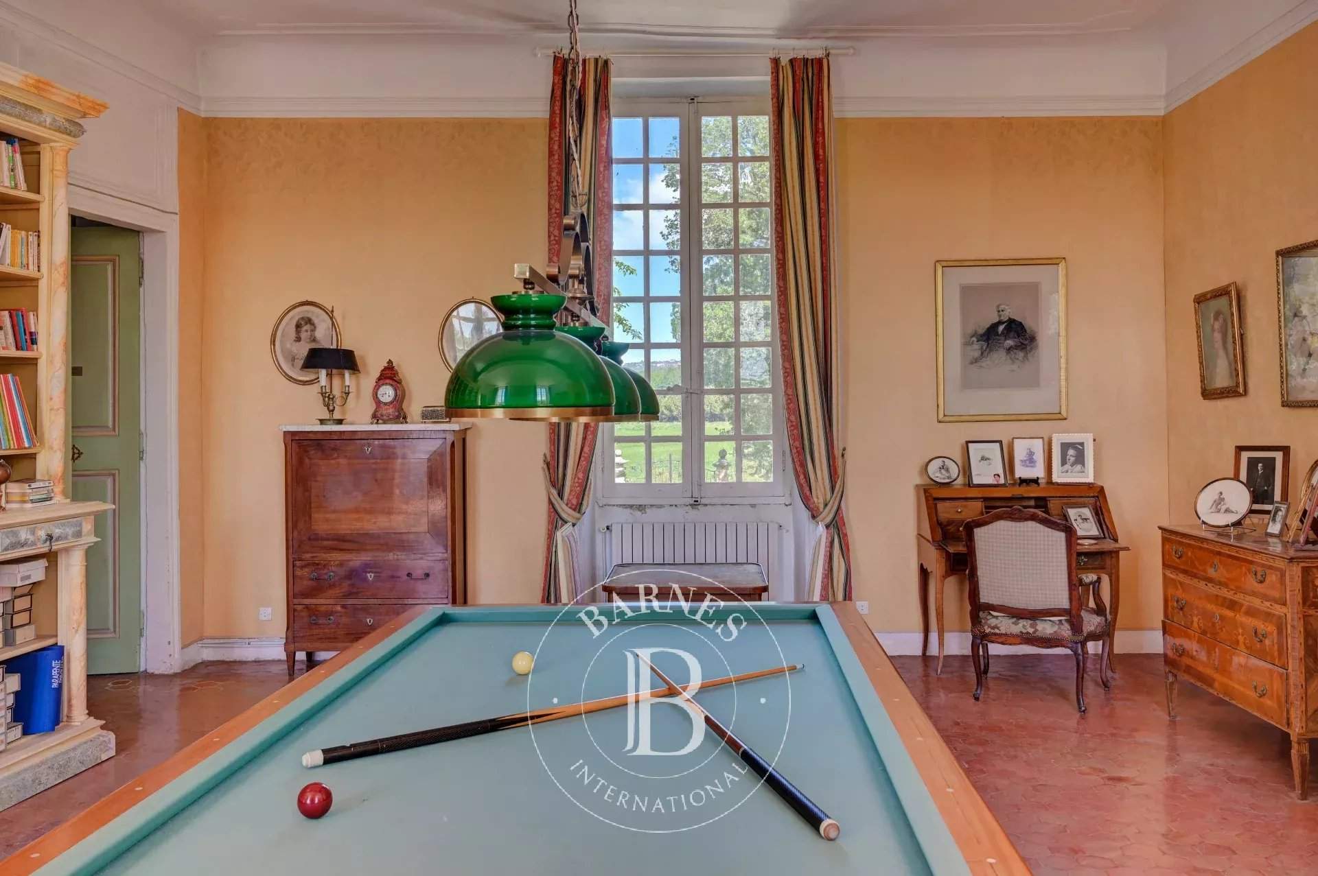 Aix-en-Provence  - House 12 Bedrooms - picture 11