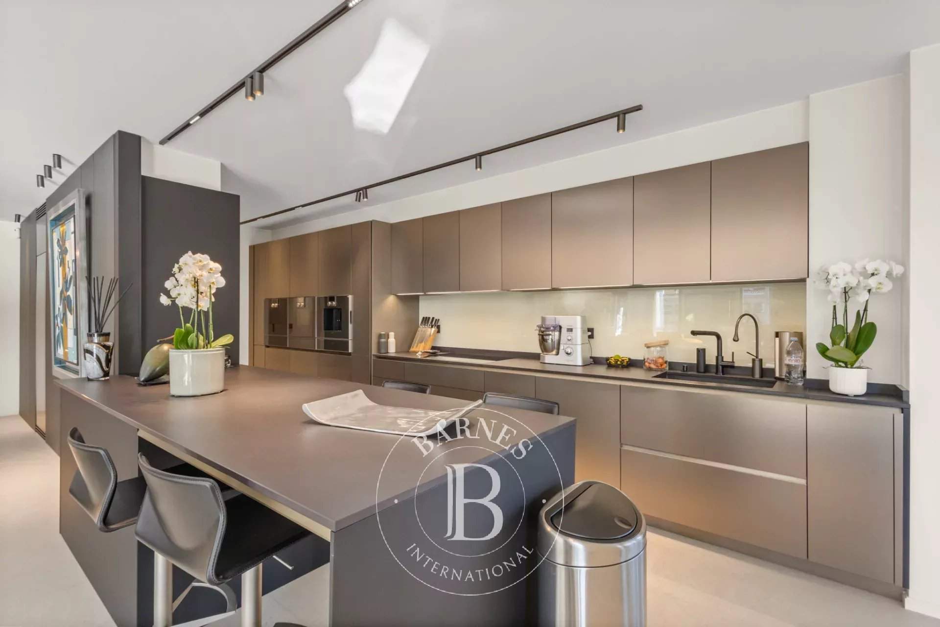 Aix-en-Provence  - Apartment 3 Bedrooms - picture 9