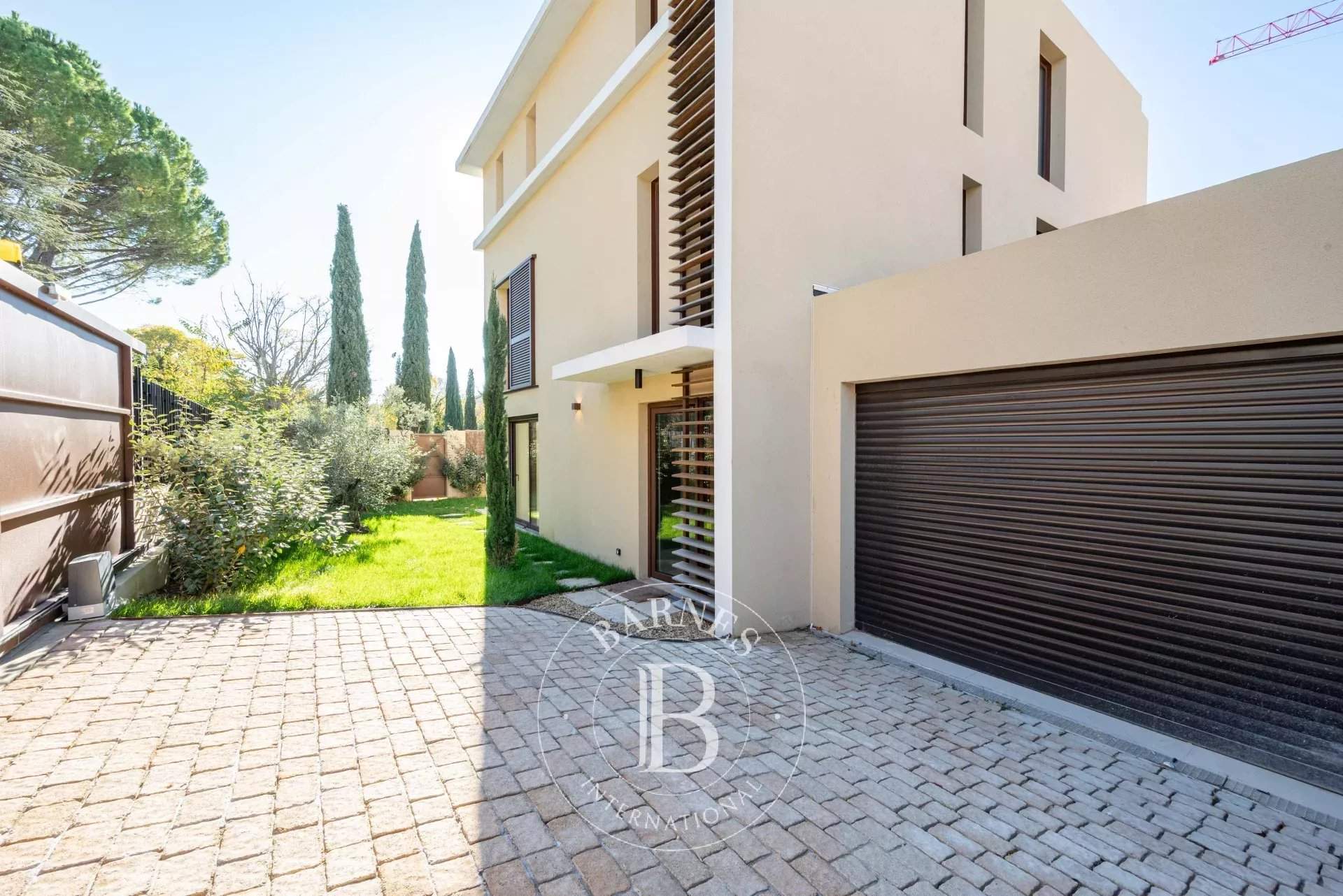 Aix-en-Provence  - House 5 Bedrooms - picture 20