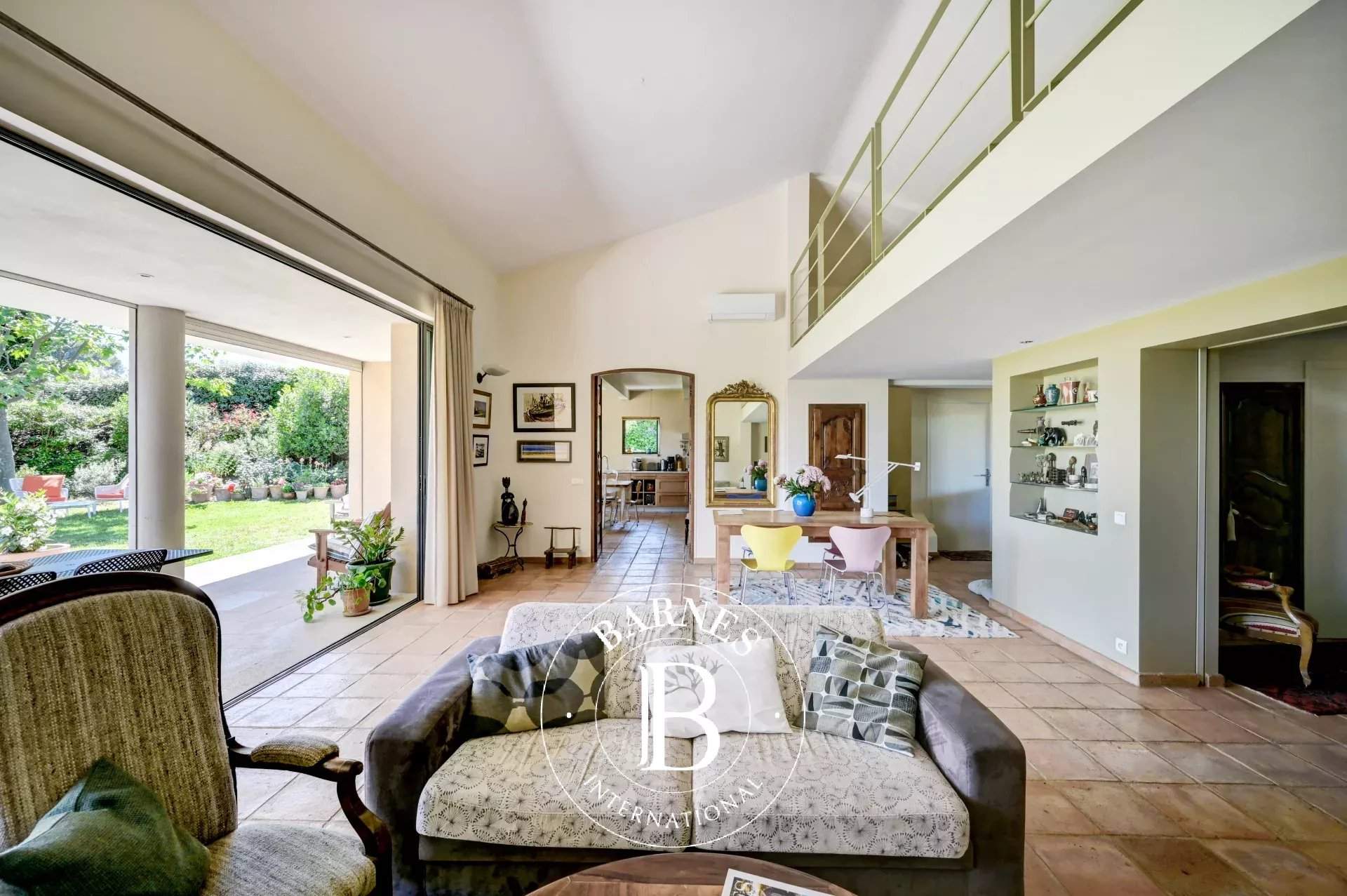 Aix-en-Provence  - House 5 Bedrooms - picture 8
