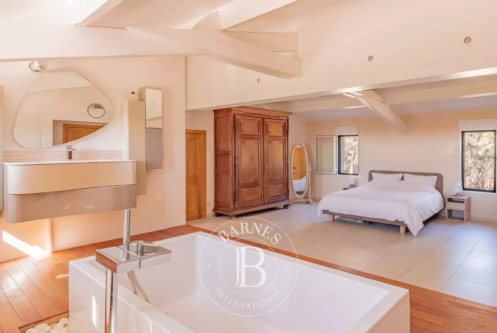 Aix-en-Provence  - House 4 Bedrooms - picture 17