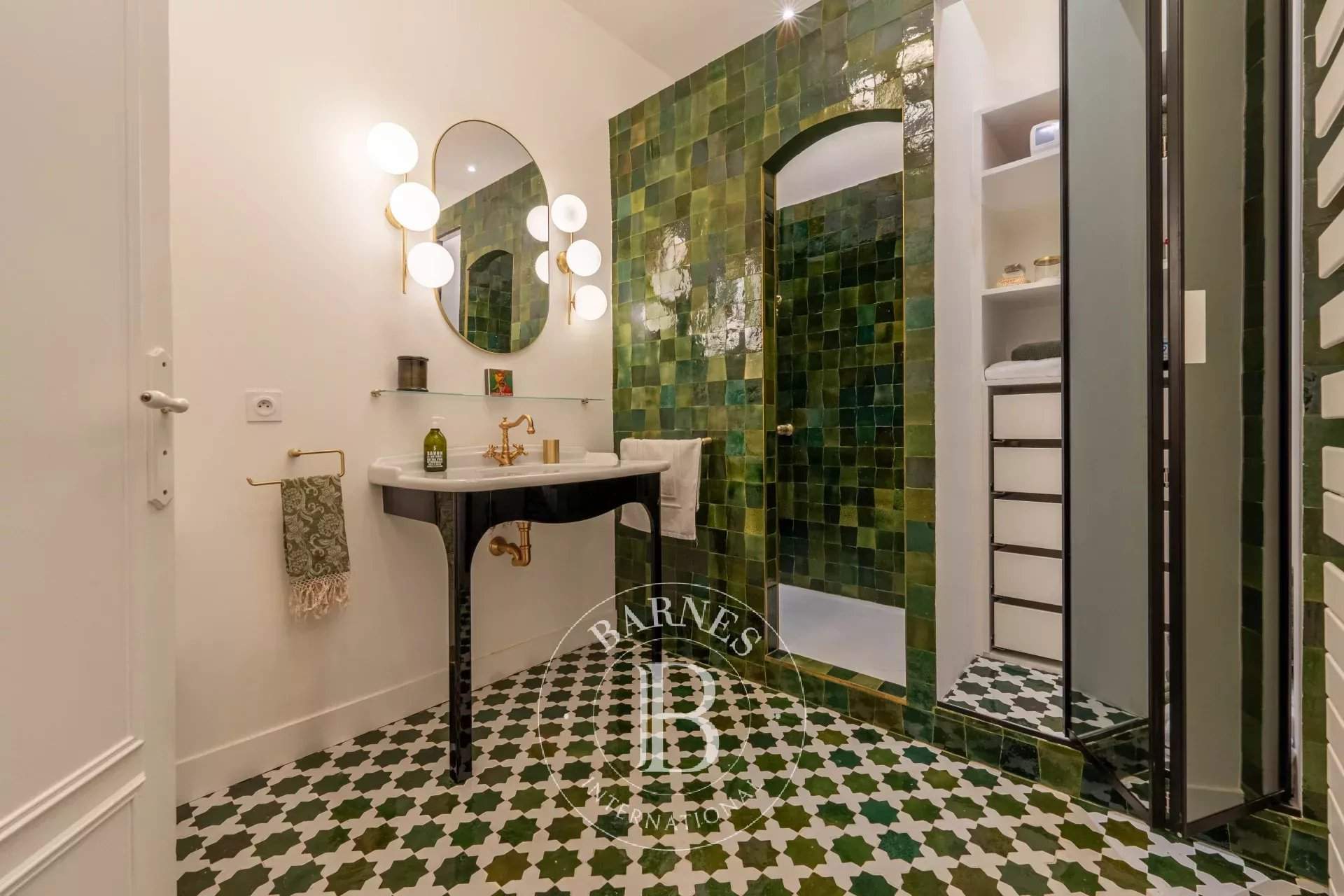 Aix-en-Provence  - Apartment 2 Bedrooms - picture 9