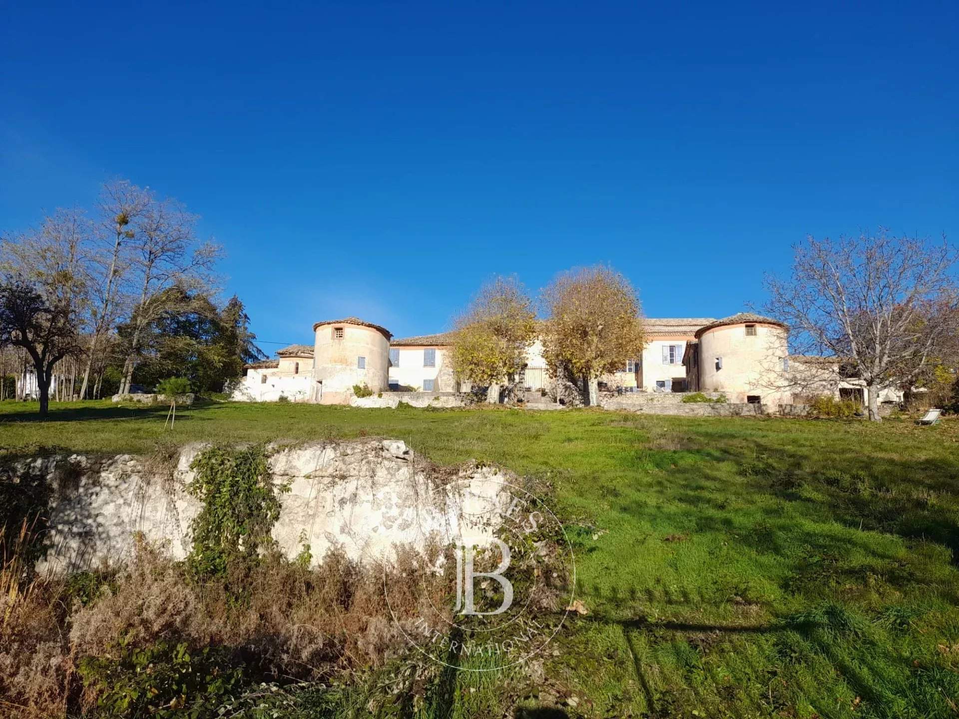 Digne-les-Bains  - Property 6 Bedrooms - picture 5