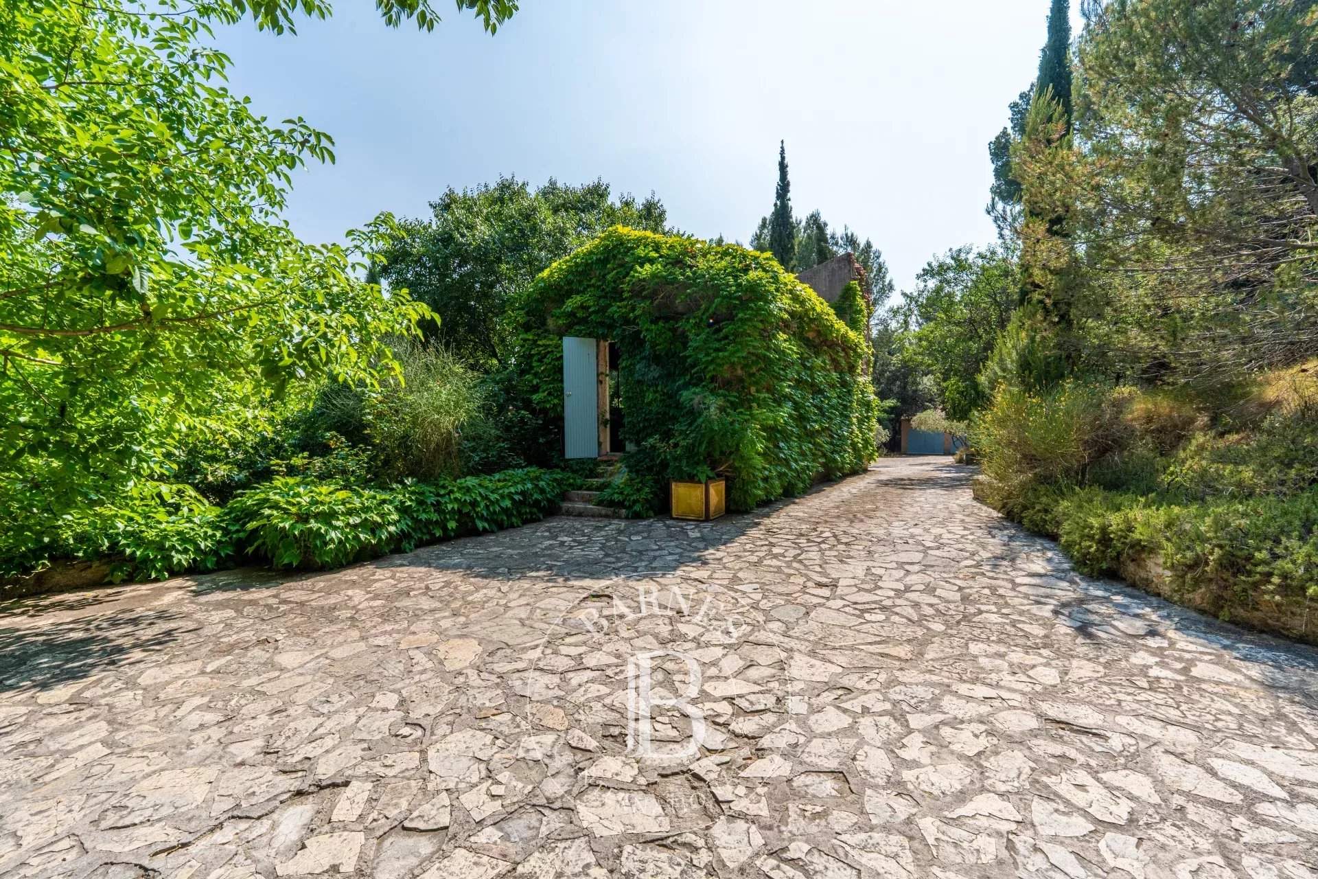 Aix-en-Provence  - Bastide 5 Bedrooms - picture 19