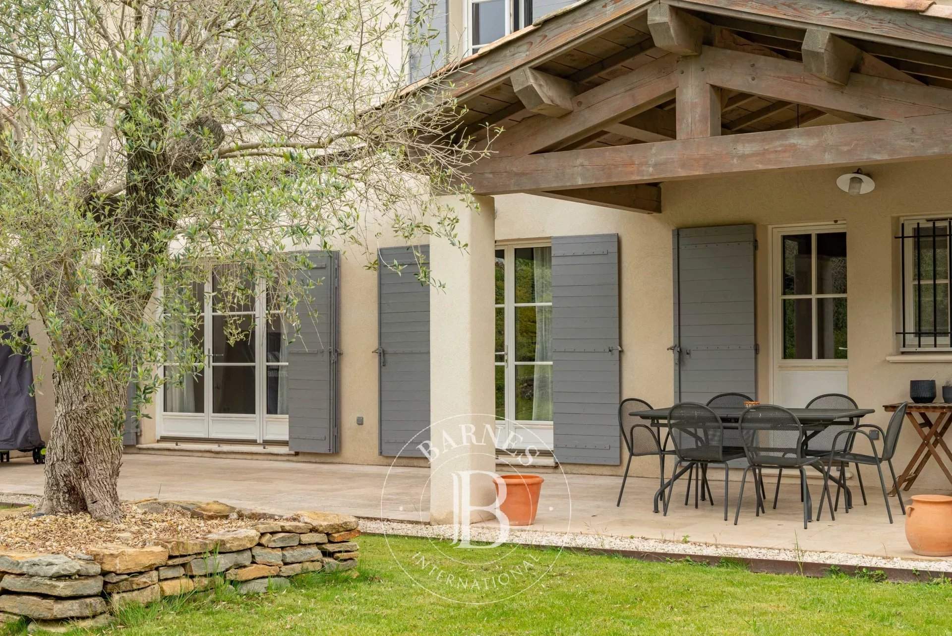 Aix-en-Provence  - Maison 7 Pi&egrave;ces 4 Chambres - picture 19