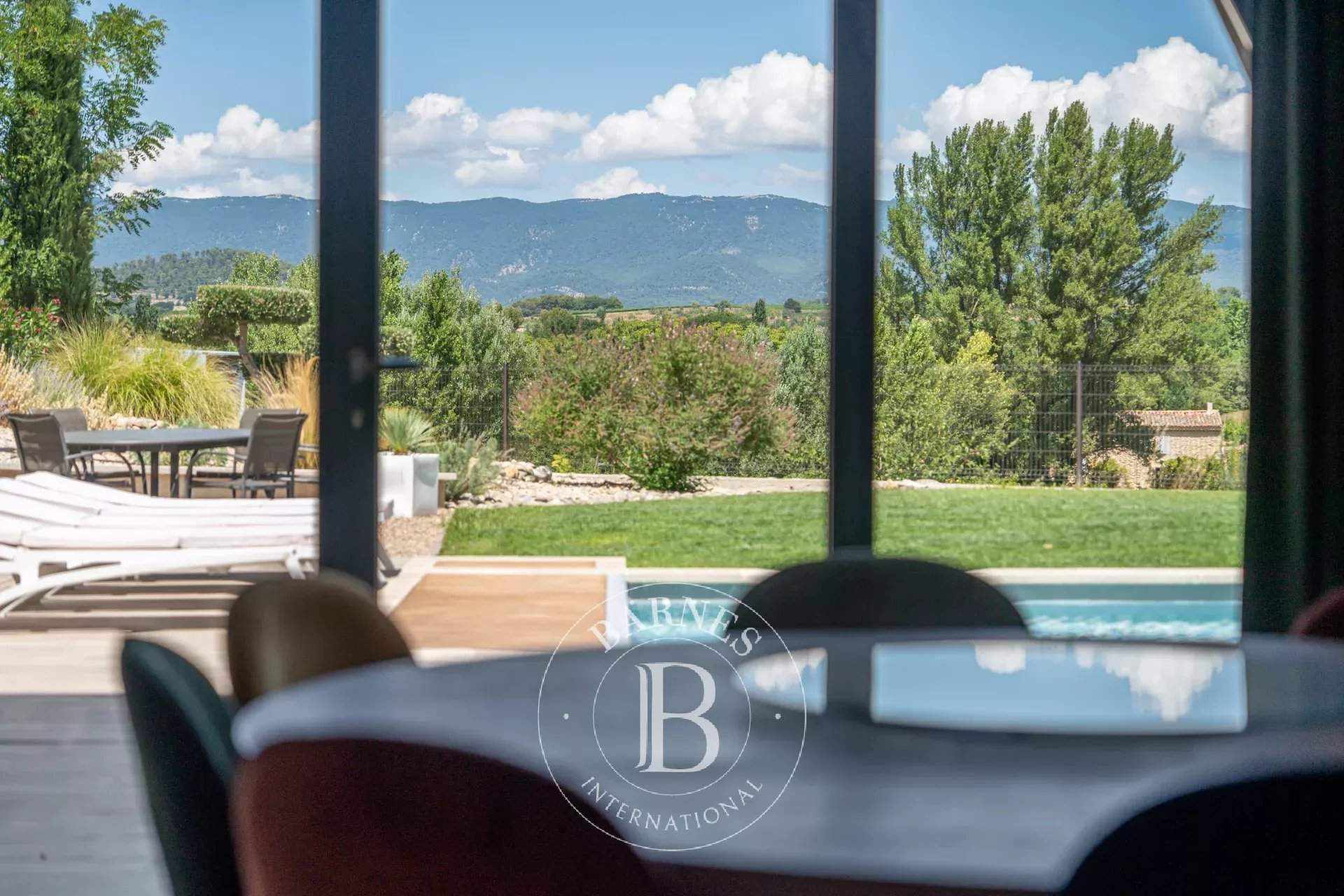 Lourmarin  - Property 4 Bedrooms - picture 13