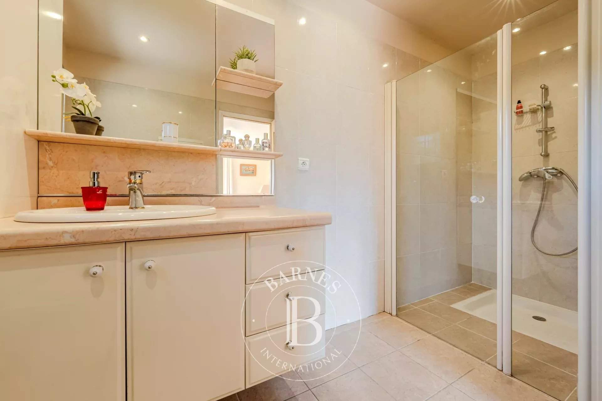 Aix-en-Provence  - House 6 Bedrooms - picture 20