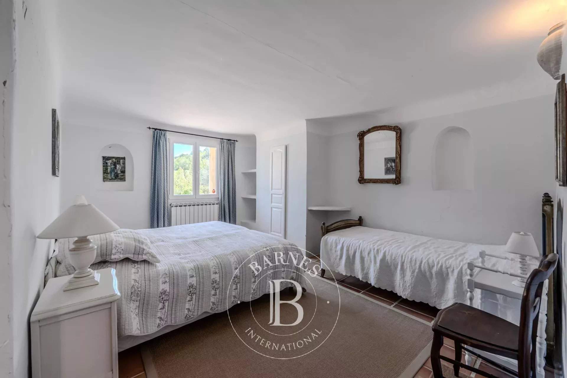 Céreste-en-Luberon  - Mas 7 Pièces 5 Chambres - picture 9