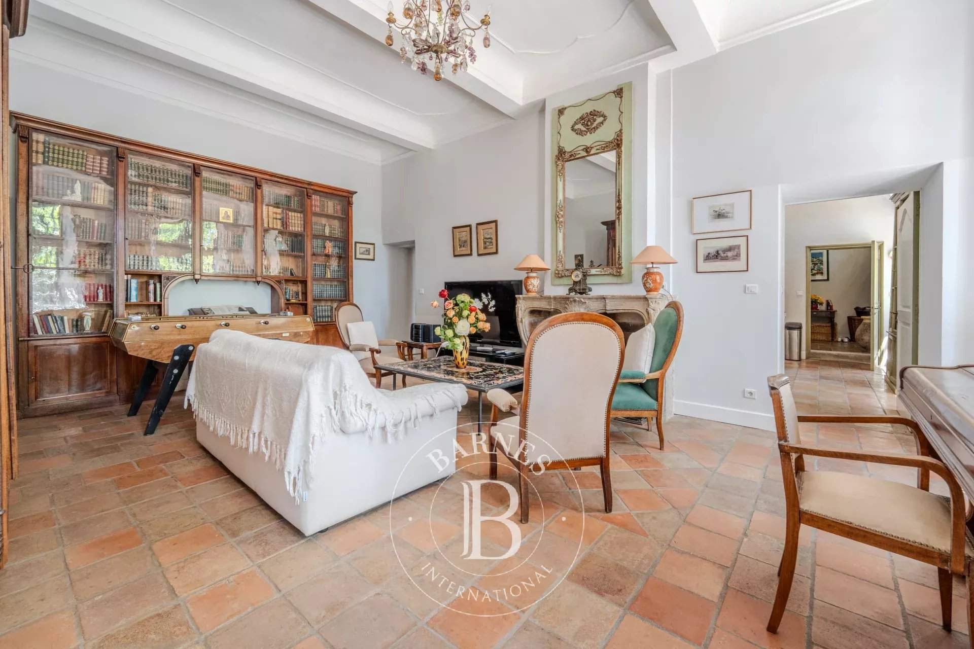 Aix-en-Provence  - Bastide 49 Pièces 5 Chambres - picture 8