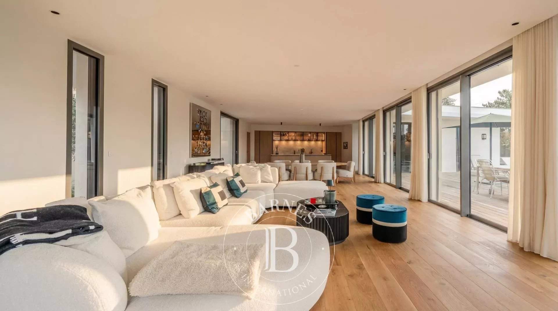 Aix-en-Provence  - Villa 4 Bedrooms - picture 5