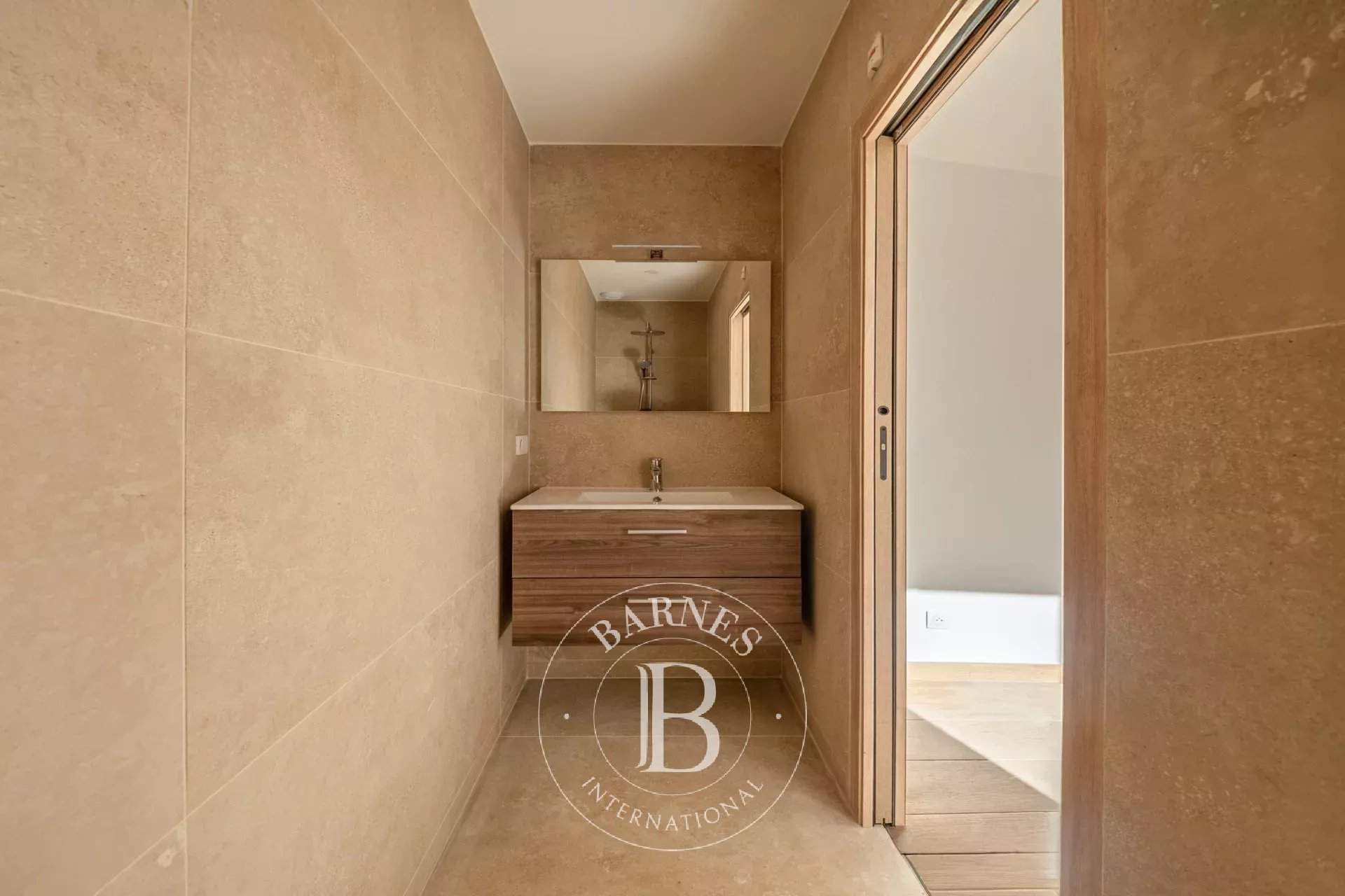 Aix-en-Provence  - Maison 11 Pièces 7 Chambres - picture 9