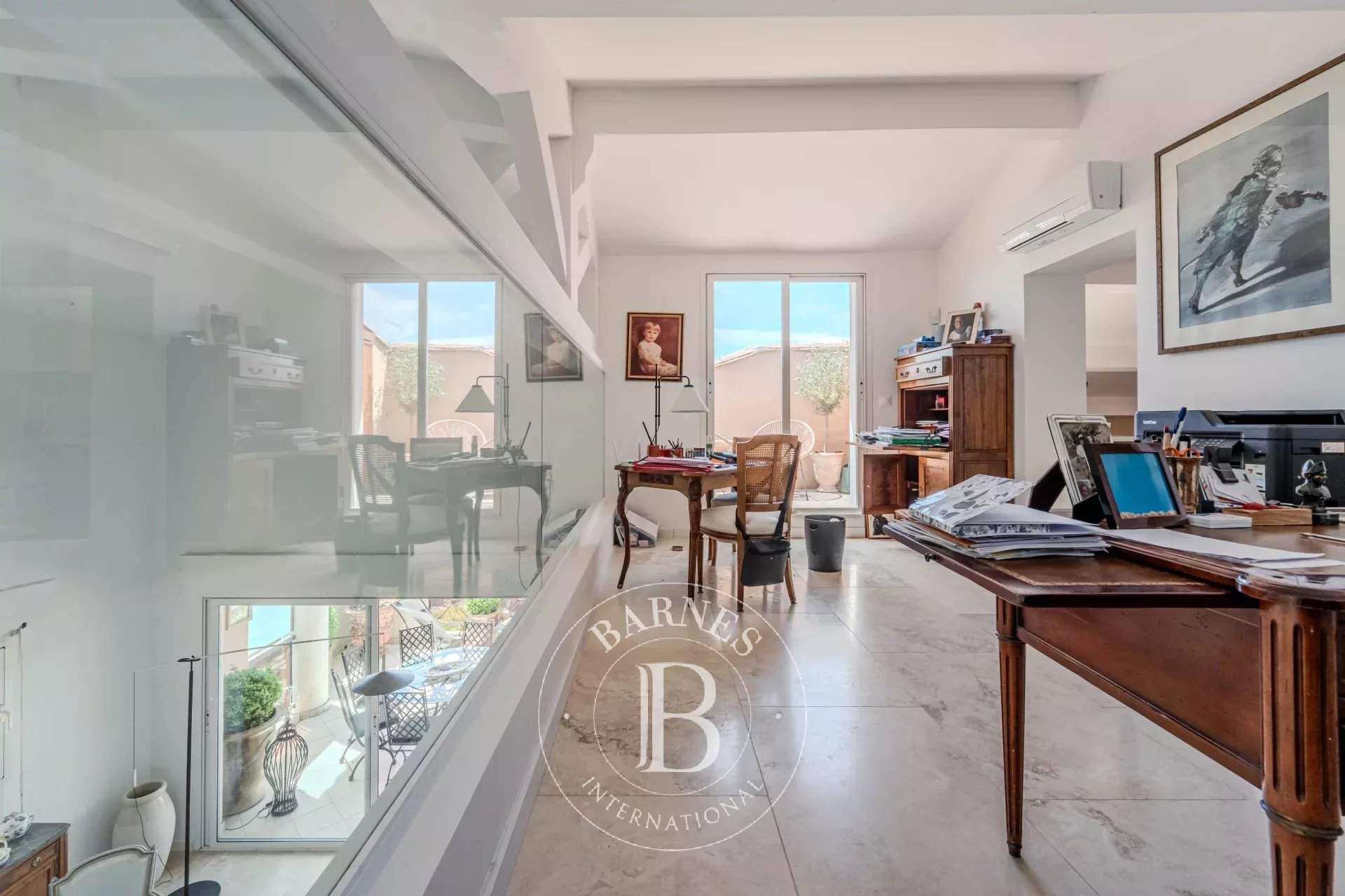Aix-en-Provence  - Apartment 2 Bedrooms - picture 9