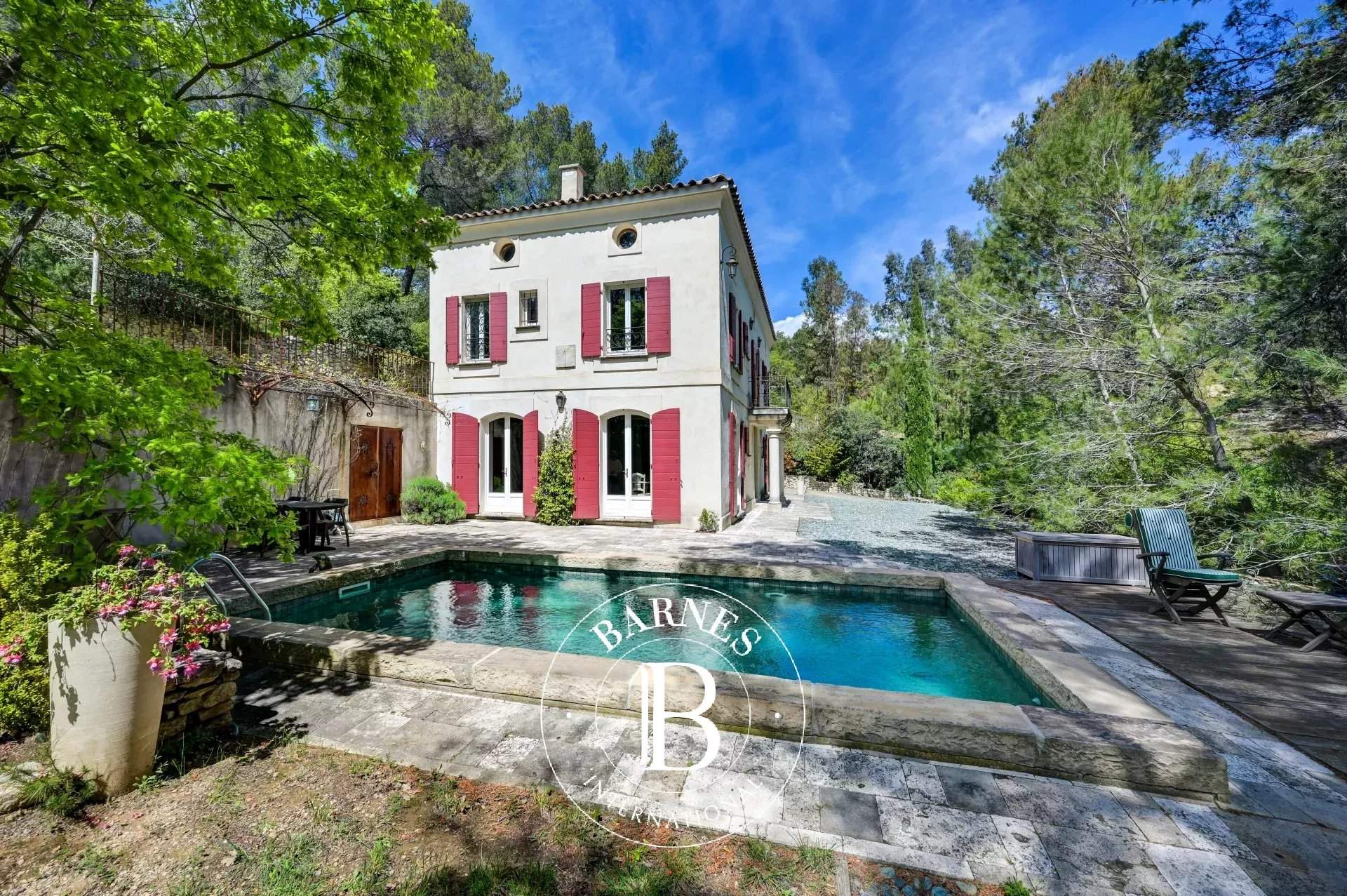 Aix-en-Provence  - Maison 7 Pi&egrave;ces 4 Chambres - picture 1