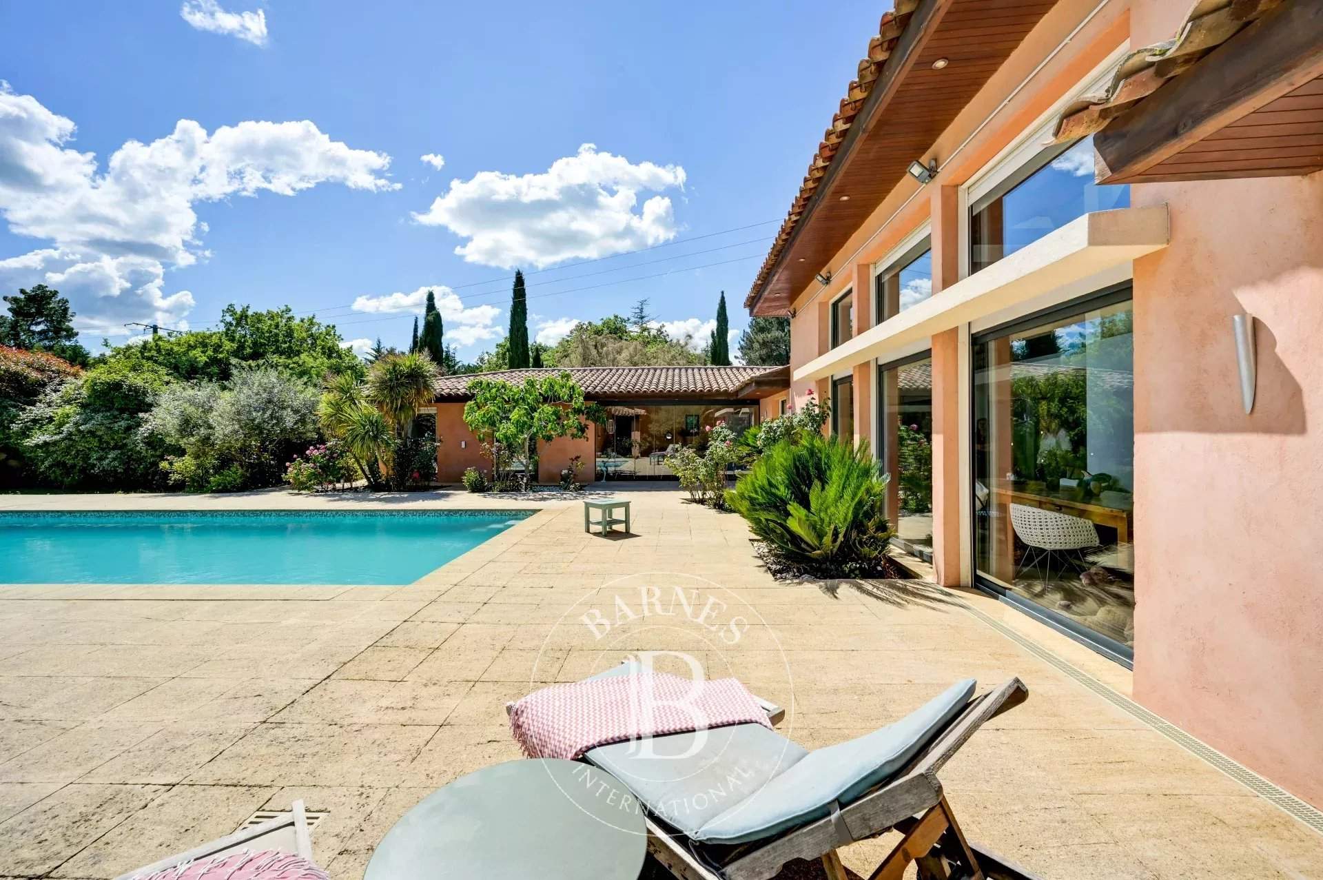 Aix-en-Provence  - House 4 Bedrooms - picture 20