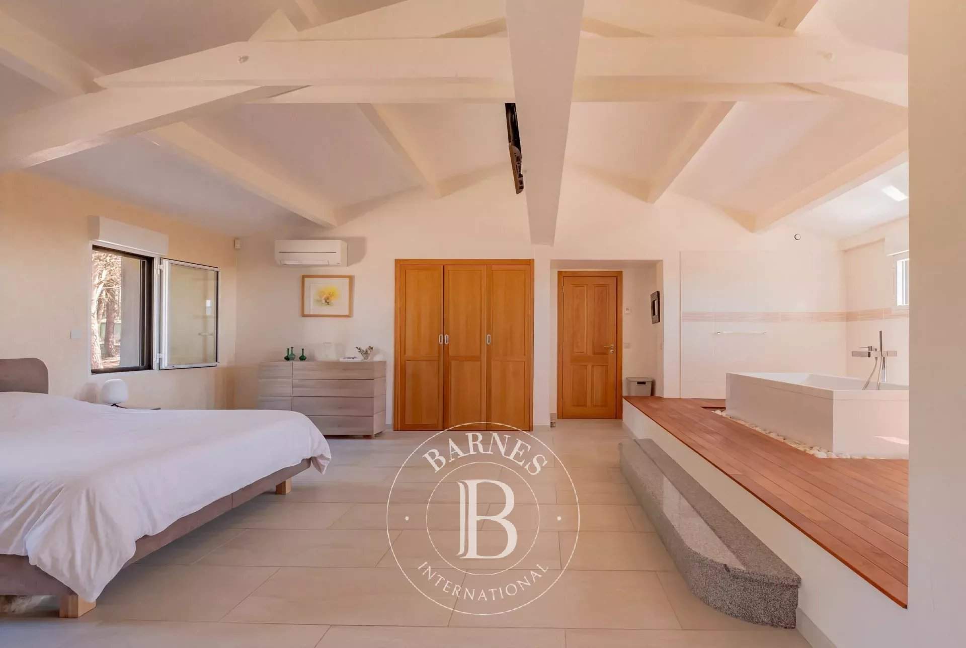 Aix-en-Provence  - House 4 Bedrooms - picture 14