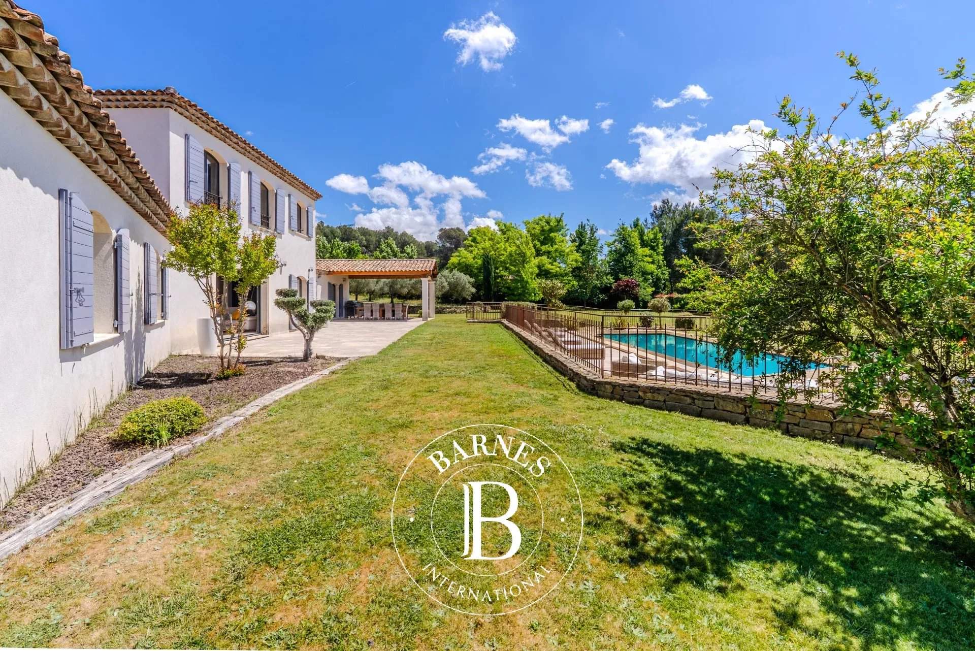 Aix-en-Provence  - House 4 Bedrooms - picture 6